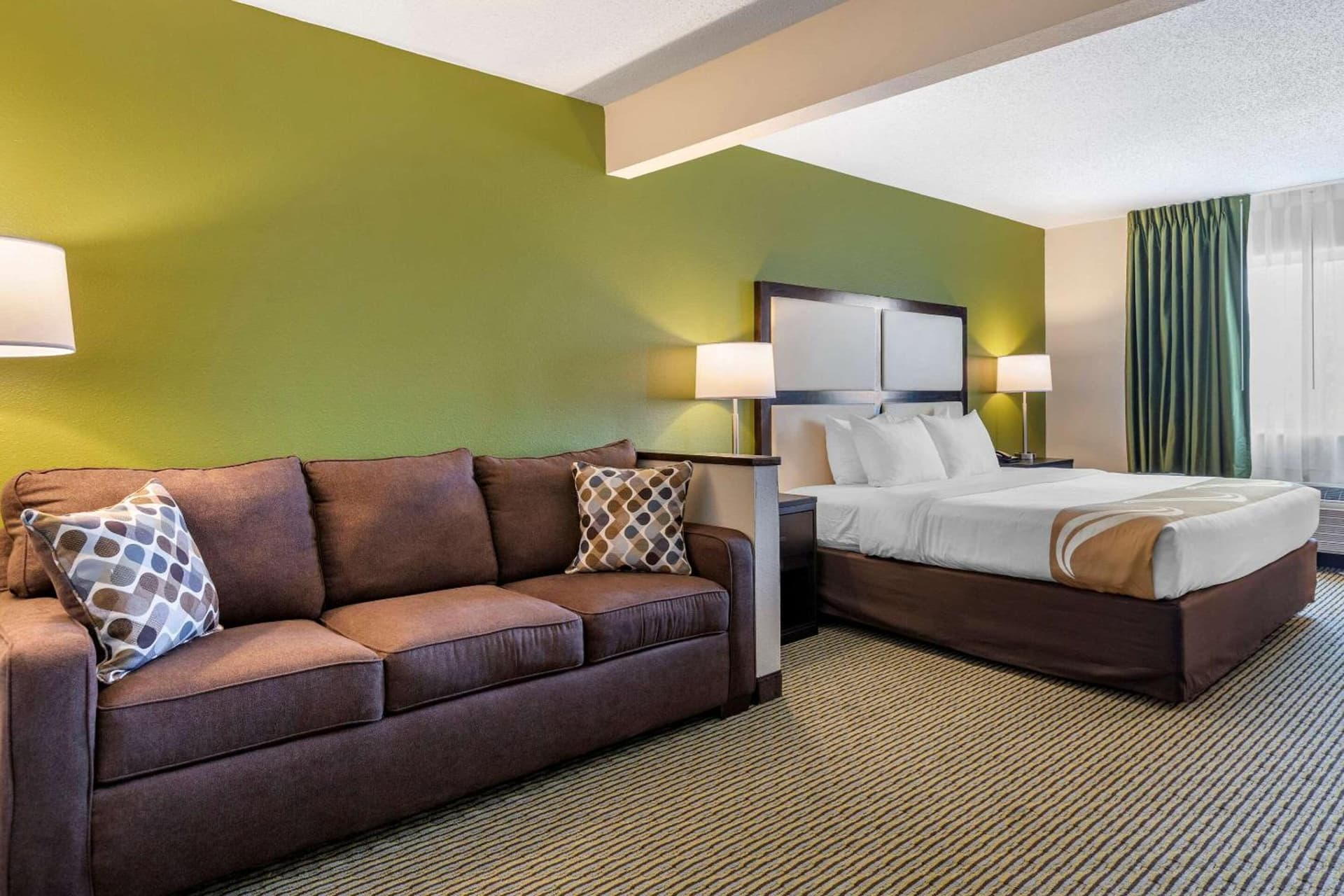 Quality Inn & Suites gallery photo in Bay City, MI — image 7