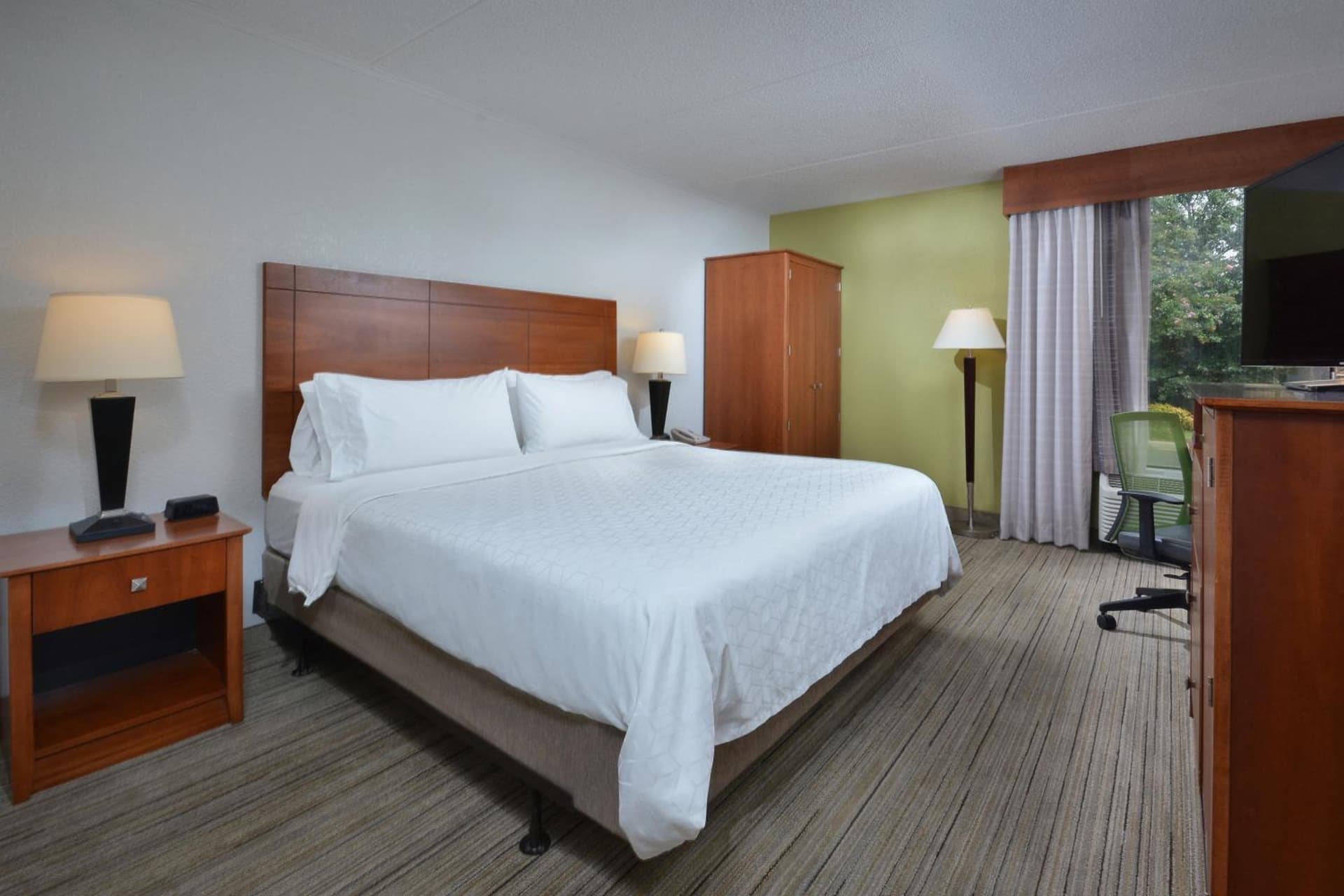 Holiday Inn Express Lynchburg by IHG interior in Lynchburg, VA — gallery photo 2