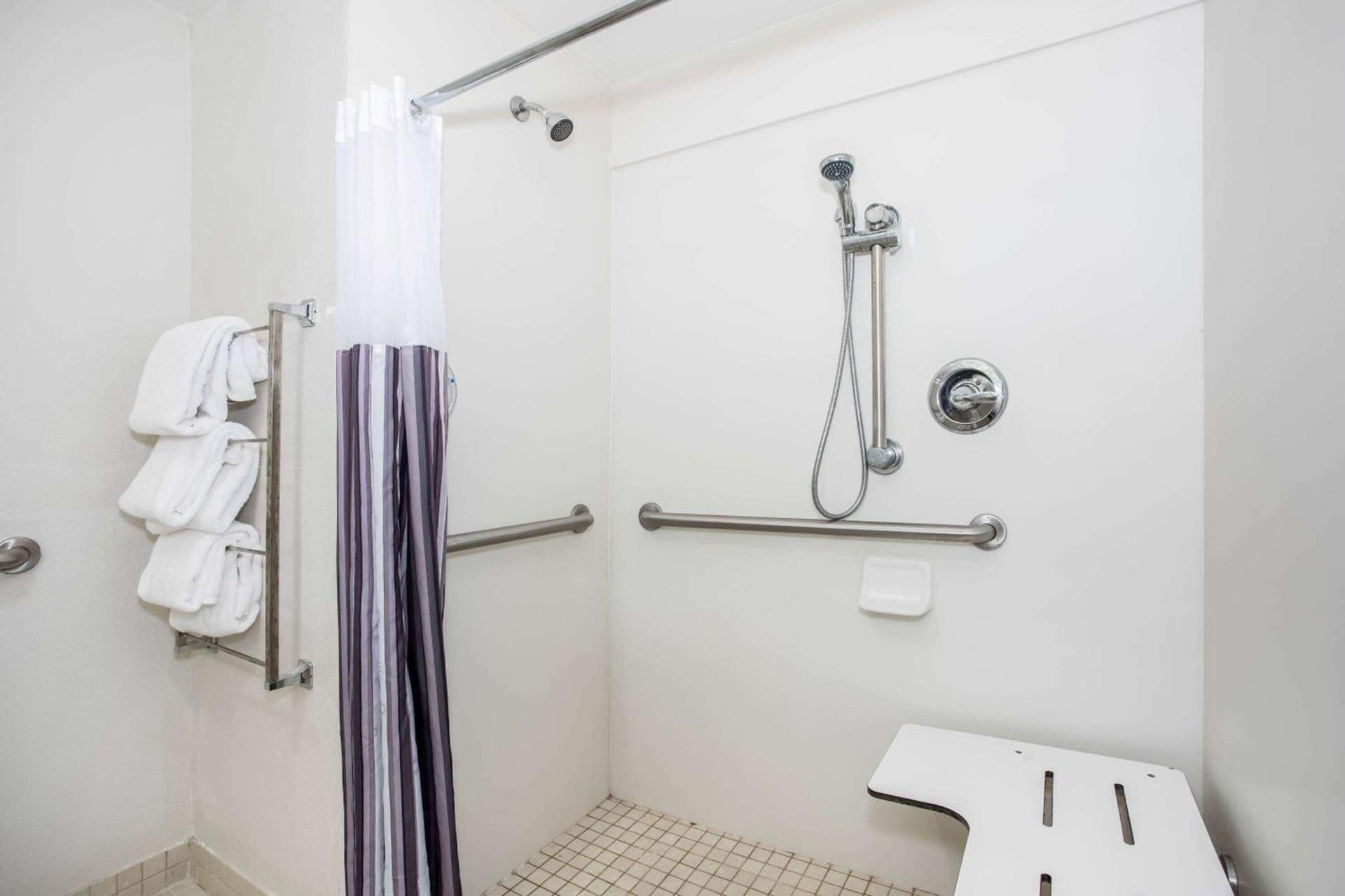 La Quinta by Wyndham Melbourne Viera gallery photo in Melbourne, FL — image 35