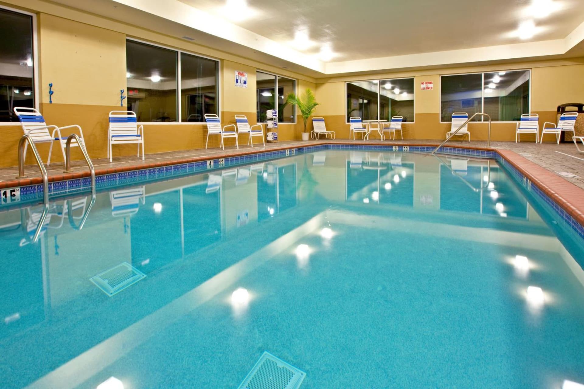 Holiday Inn Express & Suites Lexington Downtown Area-Keeneland by IHG gallery photo in Lexington, KY — image 40