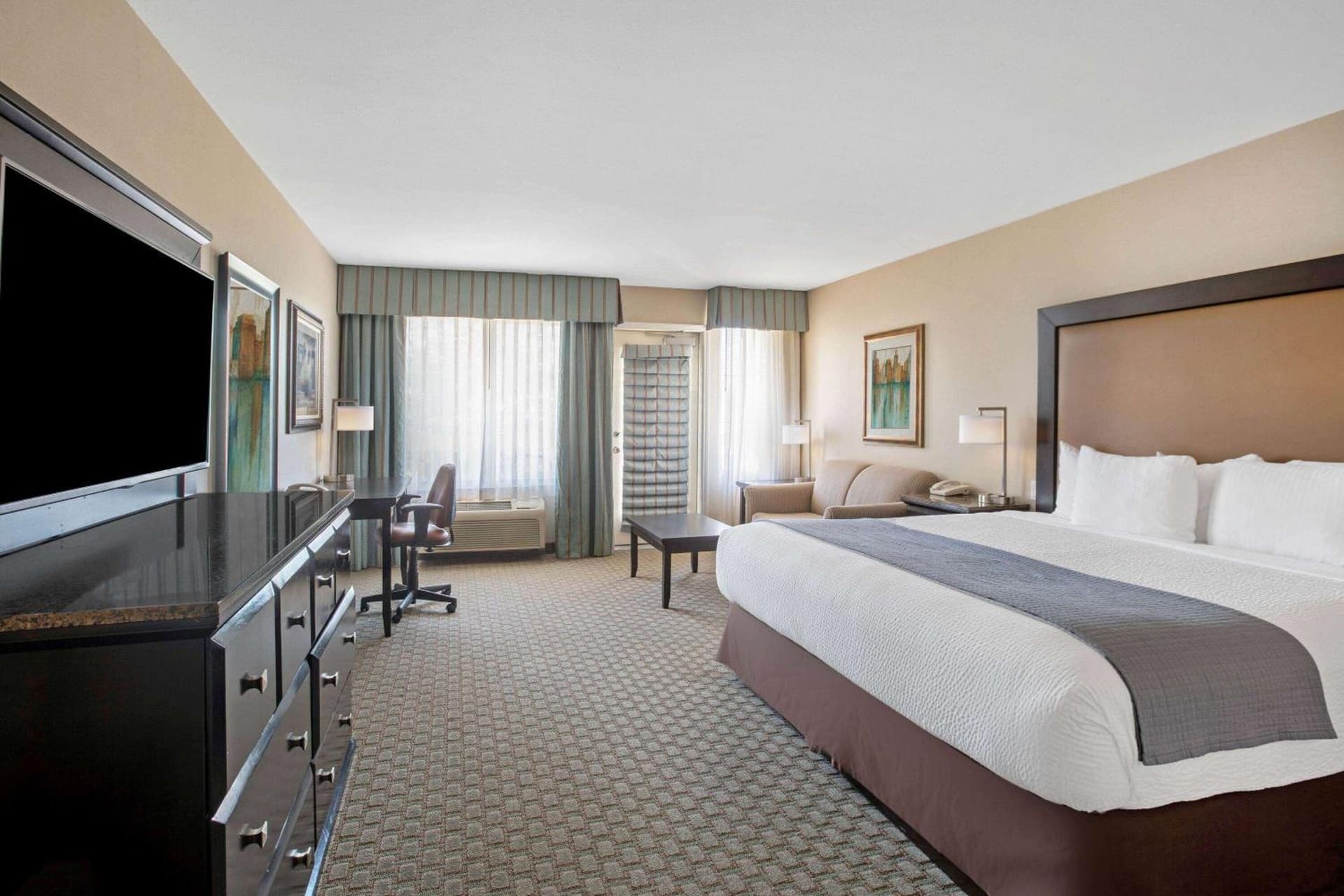 La Quinta by Wyndham Paso Robles gallery photo in Paso Robles, CA — image 18