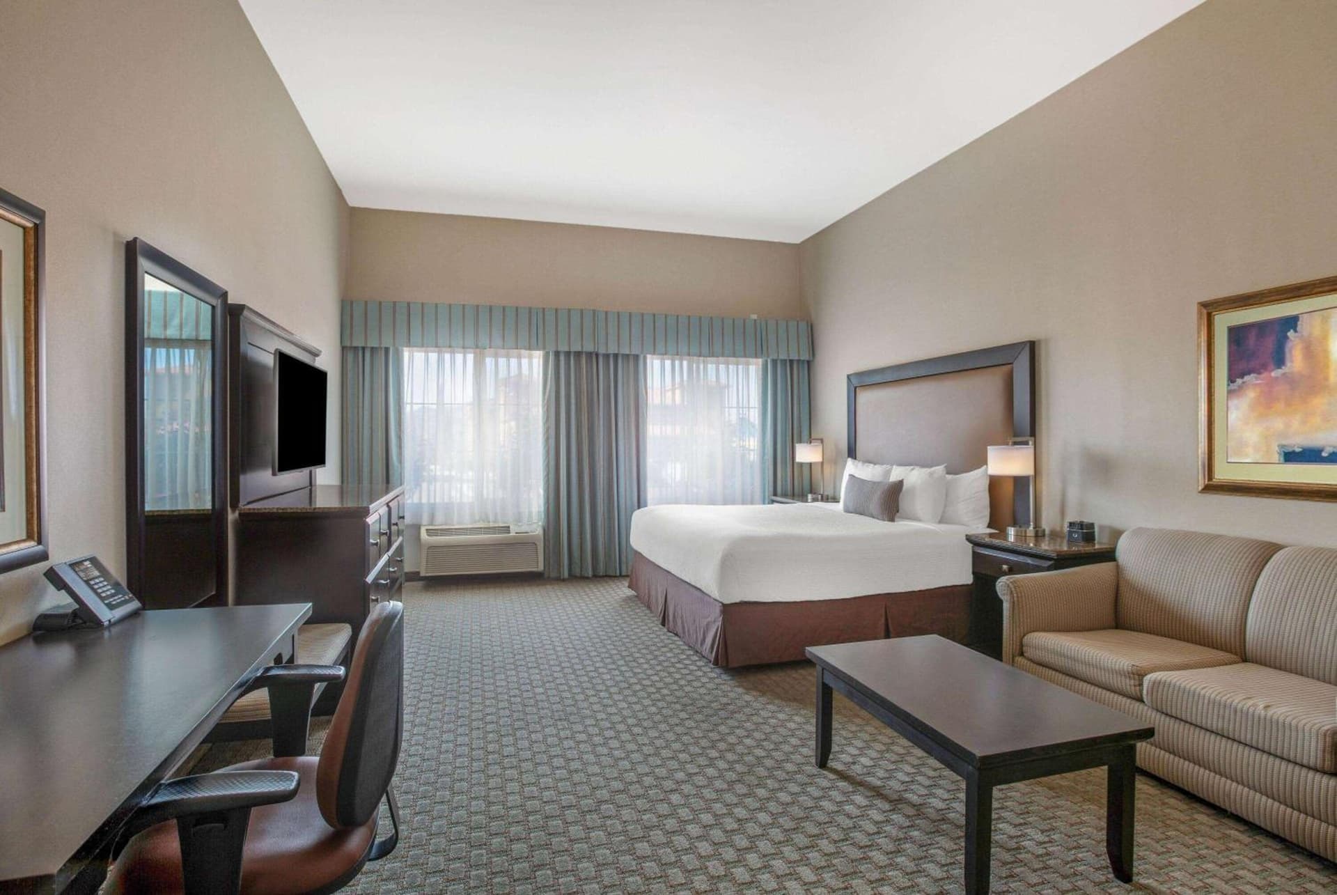 La Quinta by Wyndham Paso Robles gallery photo in Paso Robles, CA — image 32