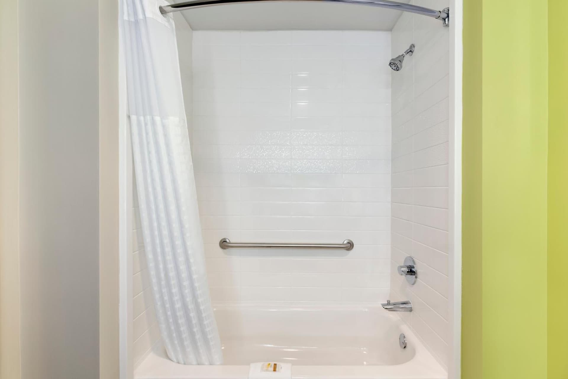 La Quinta Inn & Suites by Wyndham Braselton gallery photo in Braselton, GA — image 102