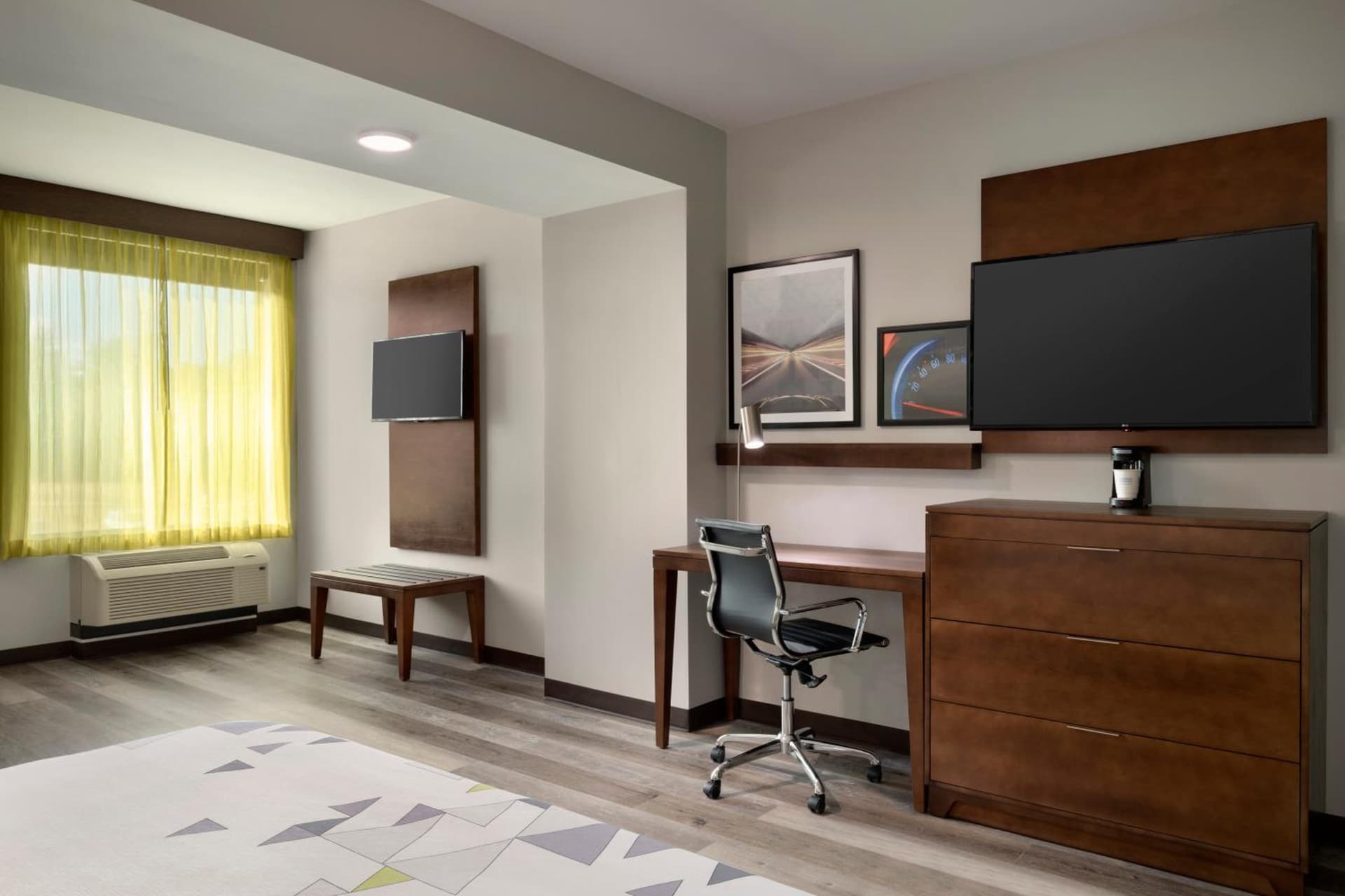 La Quinta Inn & Suites by Wyndham Braselton gallery photo in Braselton, GA — image 108