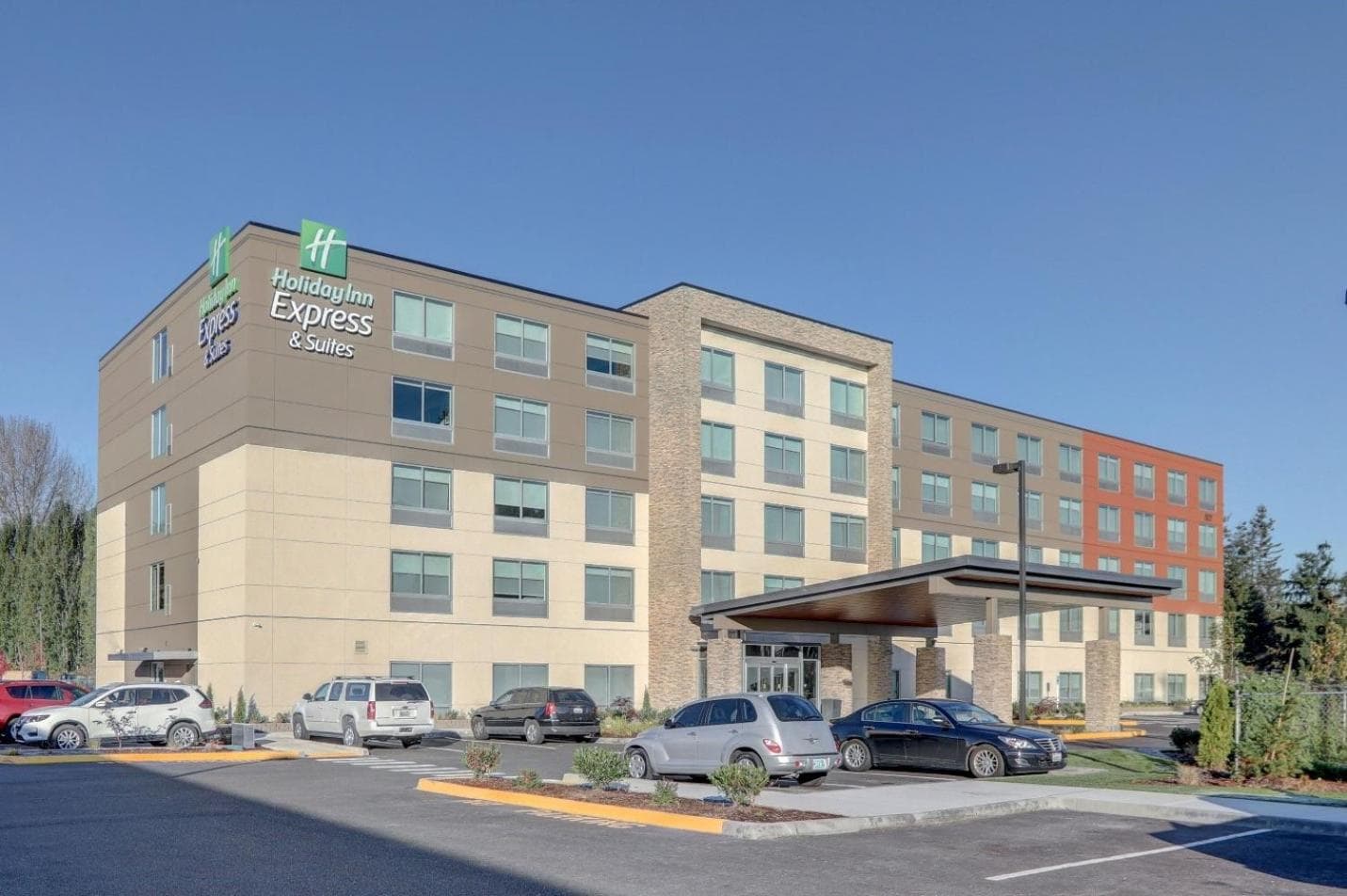 Holiday Inn Express & Suites - Auburn Downtown by IHG property views in Auburn, WA — gallery photo 3