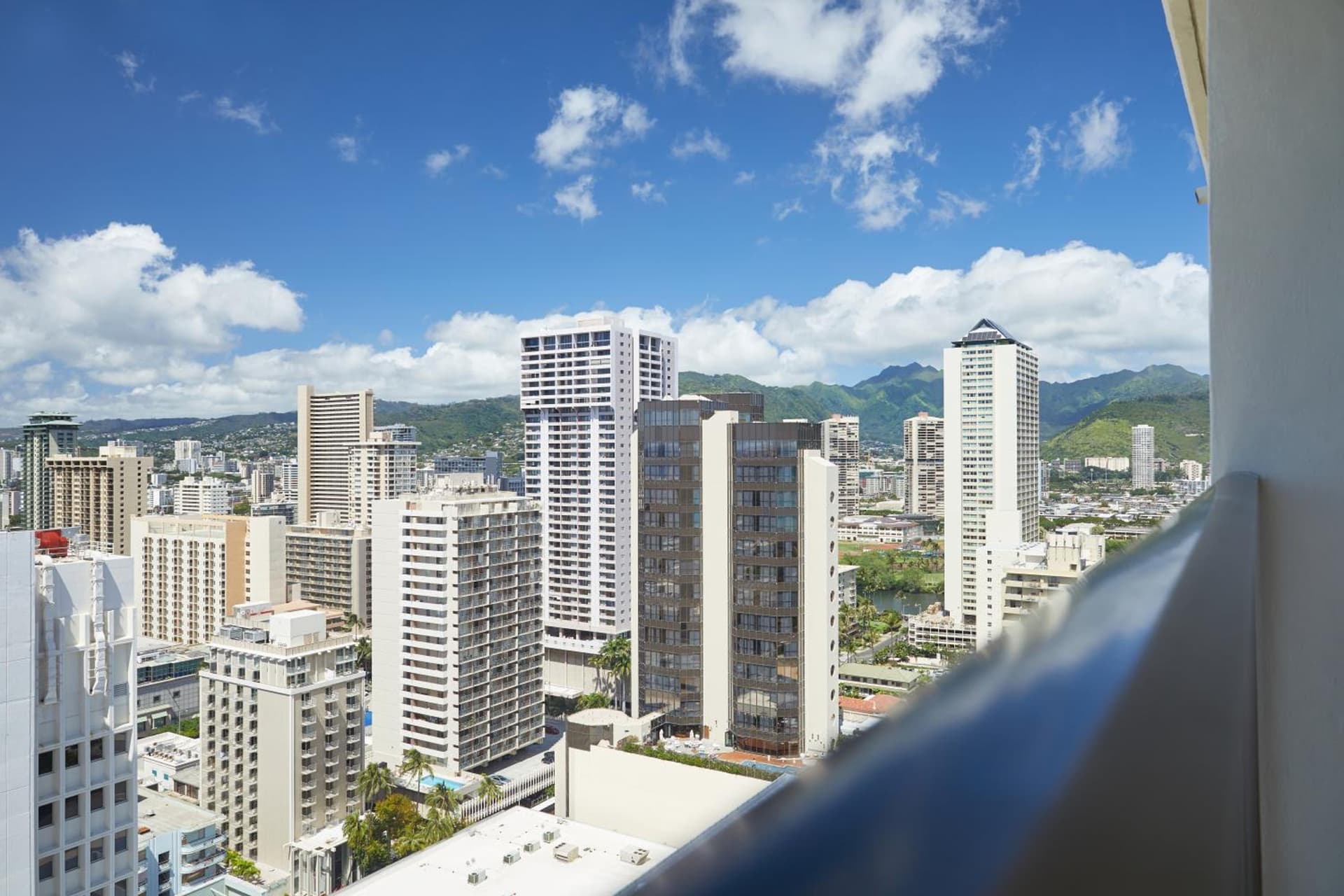 OUTRIGGER Waikiki Beachcomber Hotel gallery photo in Honolulu, HI — image 44