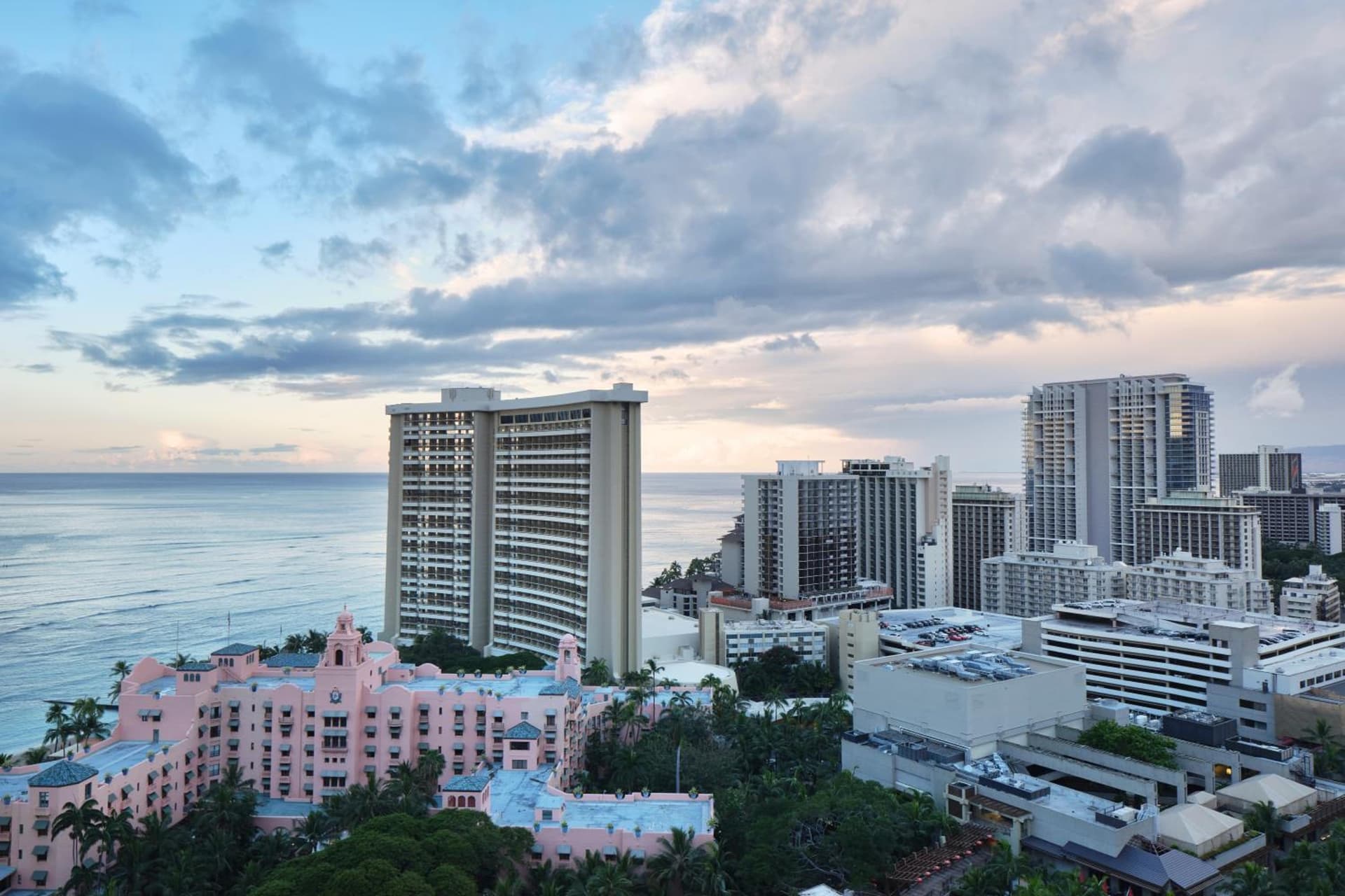 OUTRIGGER Waikiki Beachcomber Hotel gallery photo in Honolulu, HI — image 101