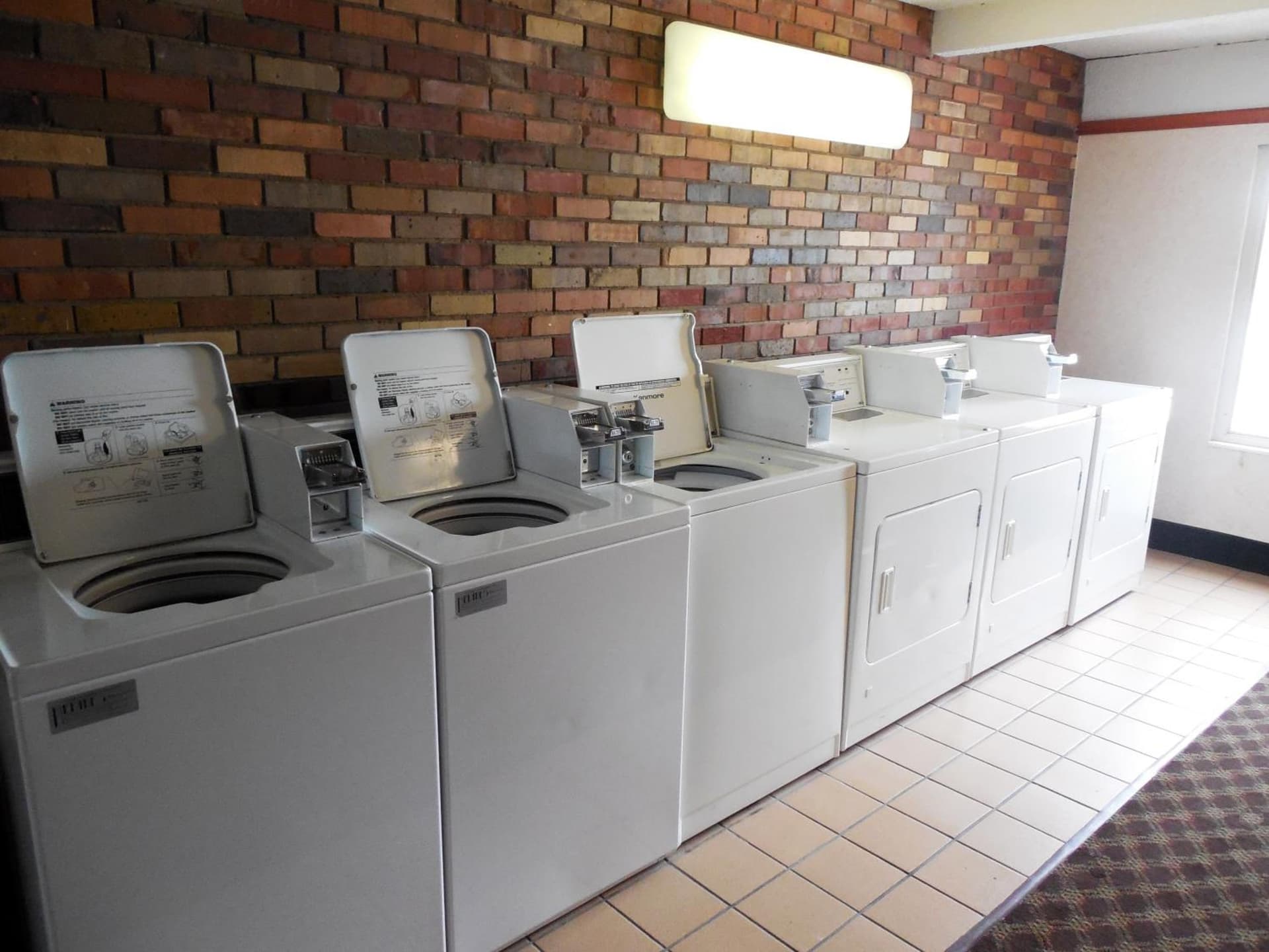 Red Lion Inn & Suites Urbana gallery photo in Champaign, IL — image 19