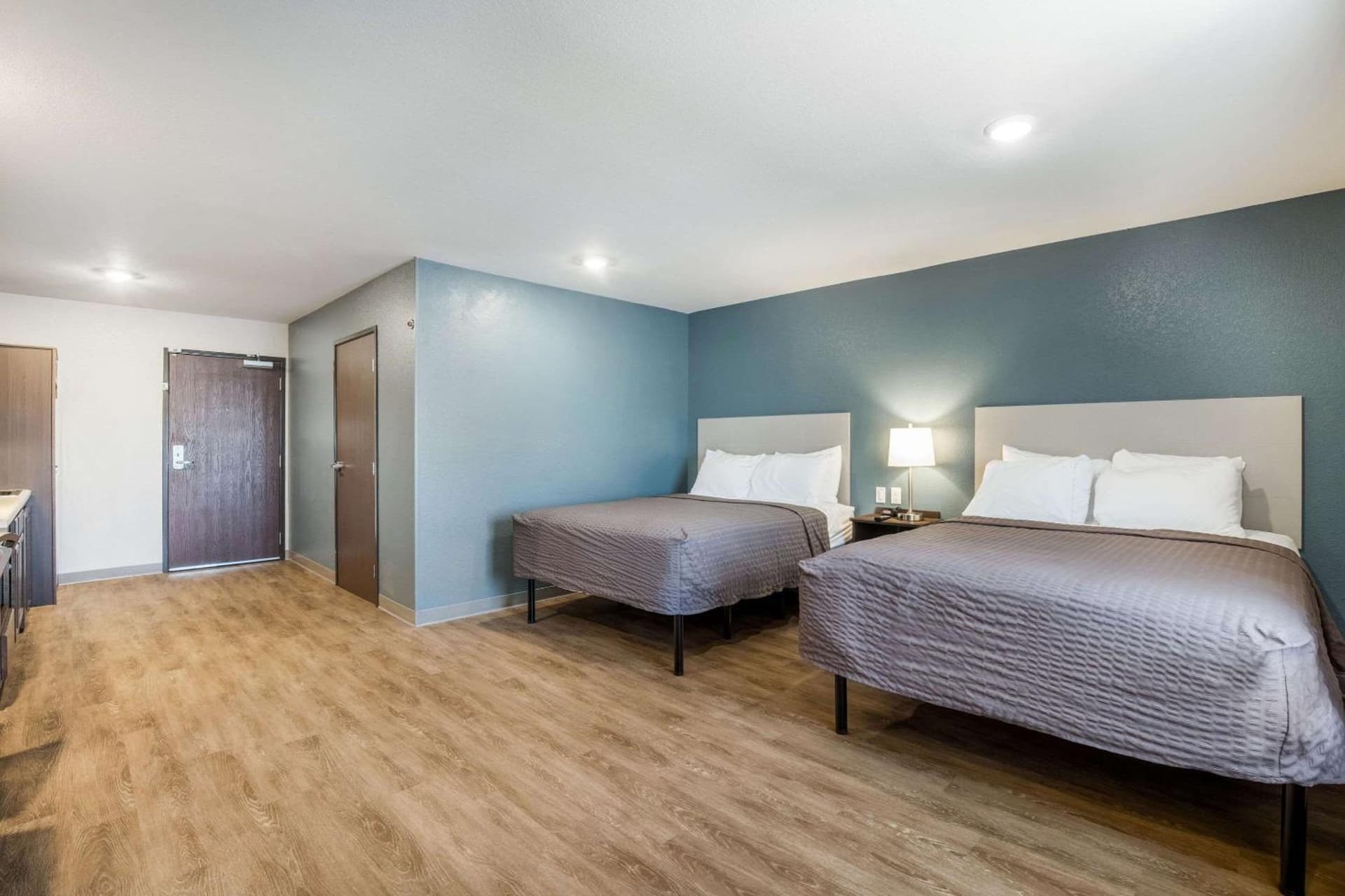 WoodSpring Suites Colton gallery photo in Colton, CA — image 9