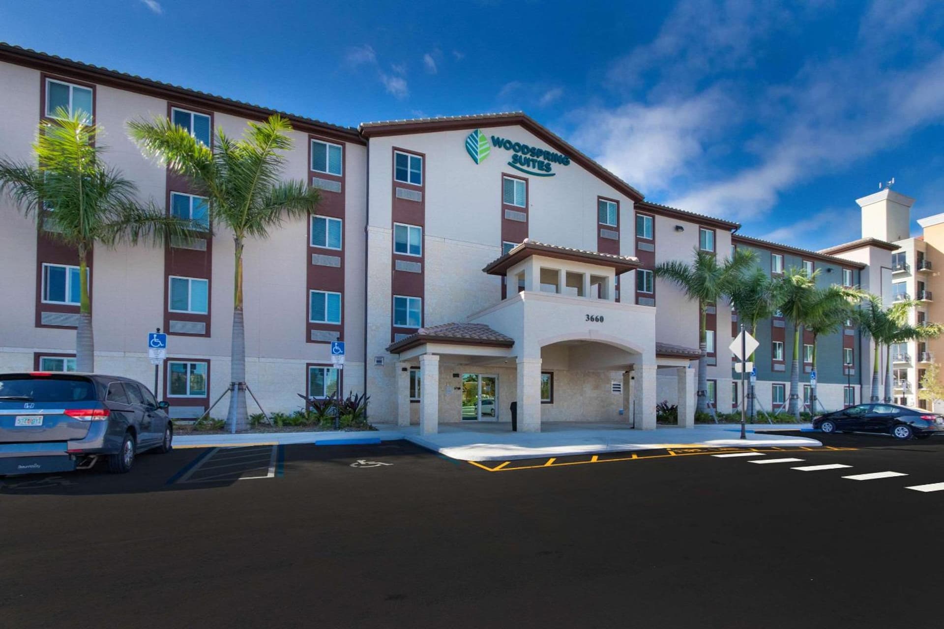 WoodSpring Suites Miramar interior in Miramar, FL — gallery photo 2