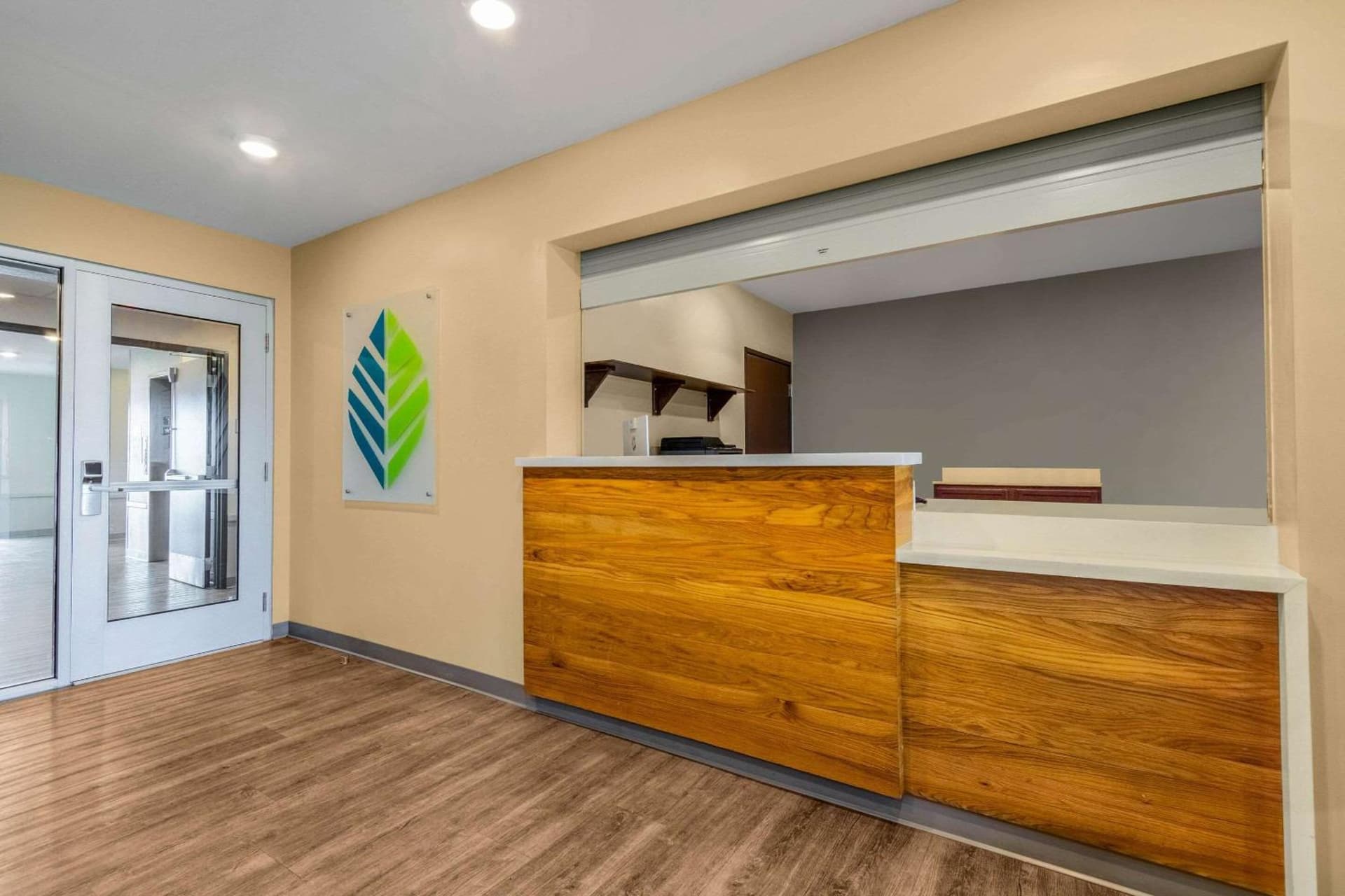 WoodSpring Suites Miramar gallery photo in Miramar, FL — image 12