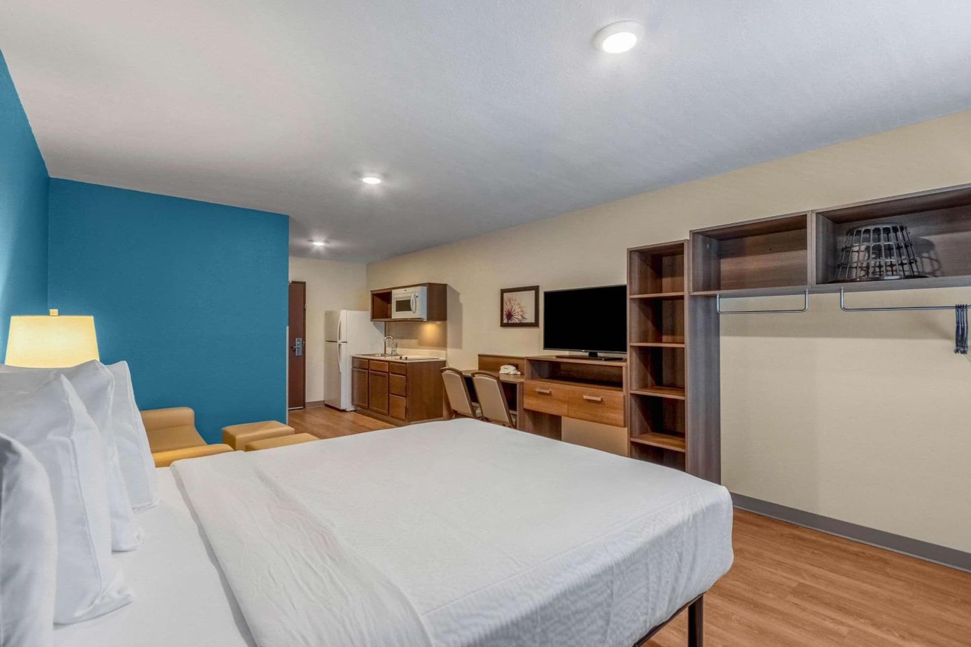 WoodSpring Suites Miramar gallery photo in Miramar, FL — image 24