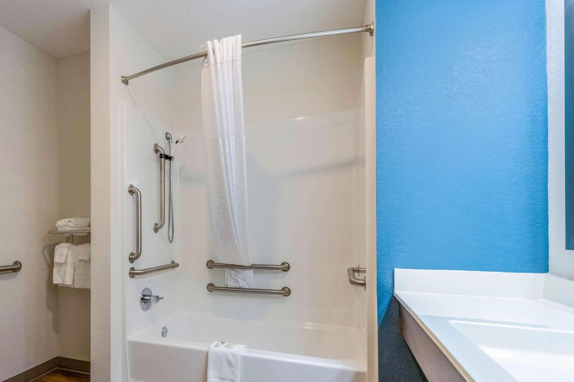 WoodSpring Suites Miramar gallery photo in Miramar, FL — image 18