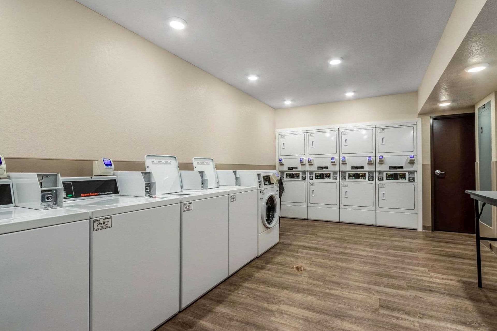 WoodSpring Suites Miramar gallery photo in Miramar, FL — image 21