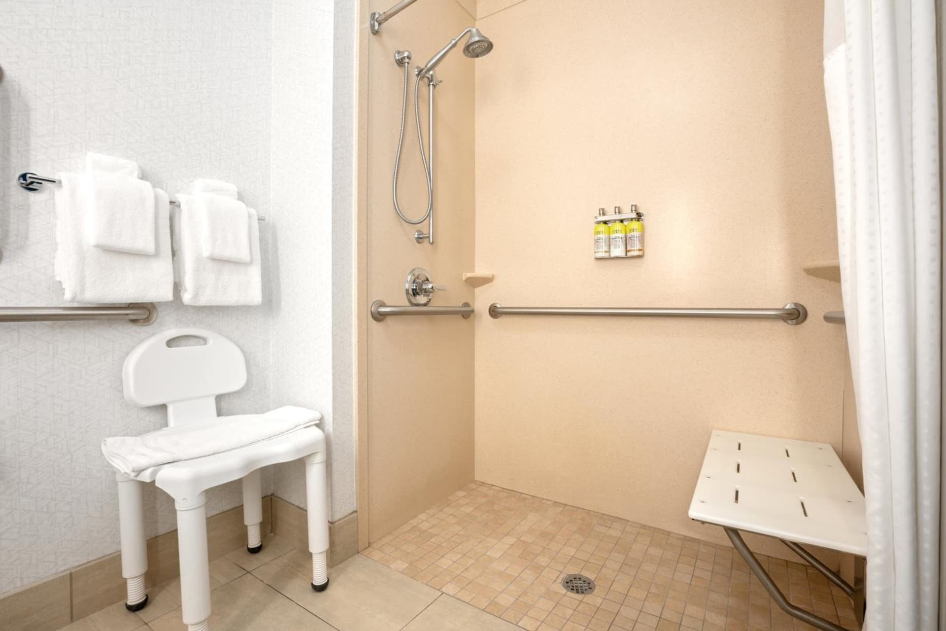Holiday Inn Express Hotel & Suites Marysville by IHG gallery photo in Marysville, WA — image 20