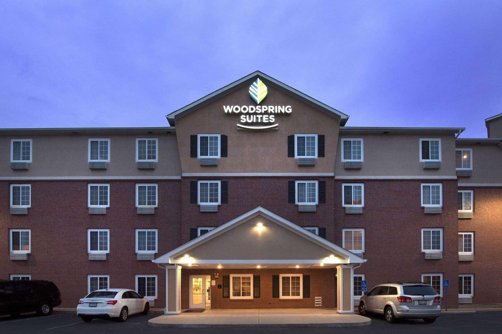 WoodSpring Suites St Louis Arnold interior in Arnold, MO — gallery photo 2