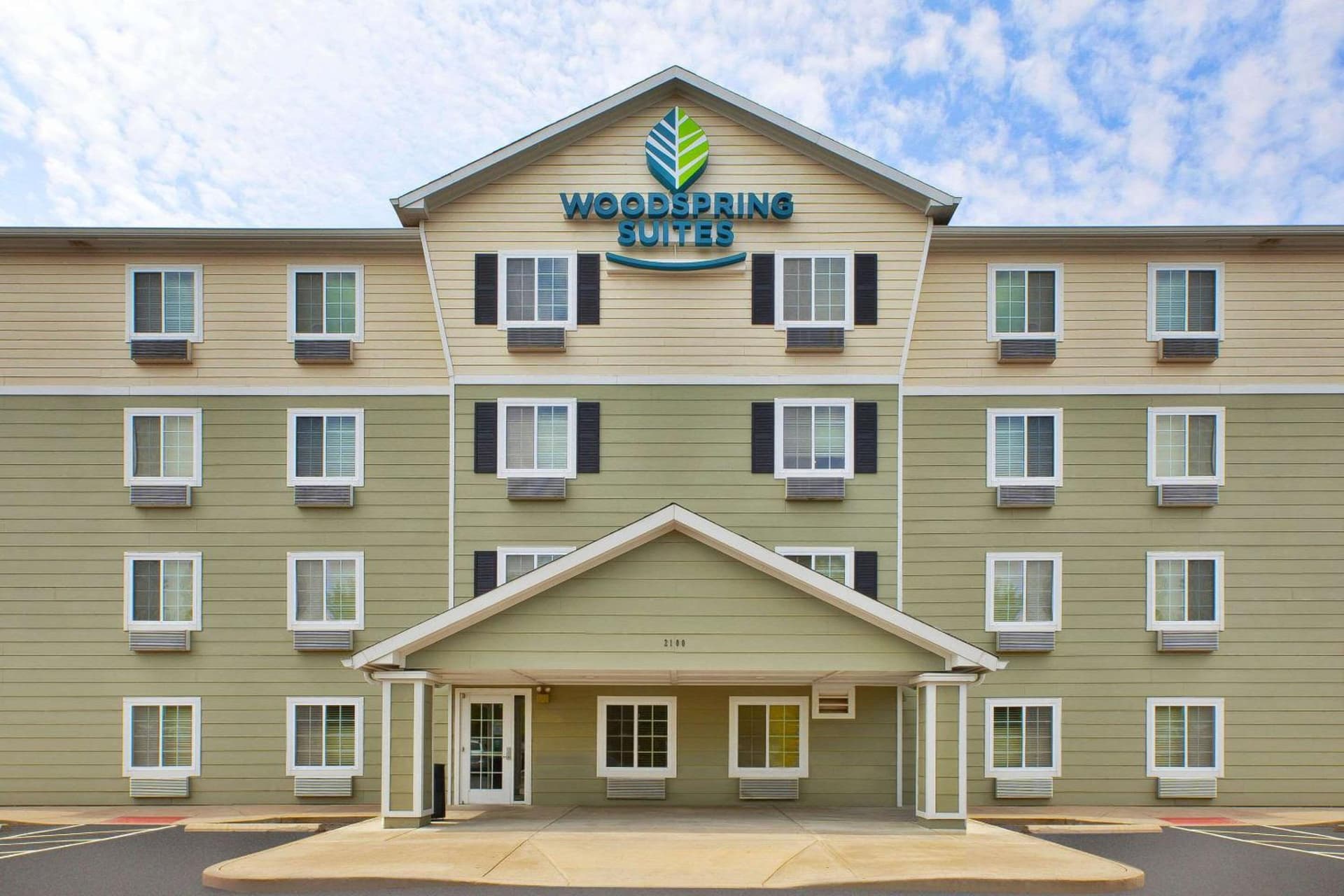 WoodSpring Suites St Louis St Charles — hotel in St. Charles, Missouri