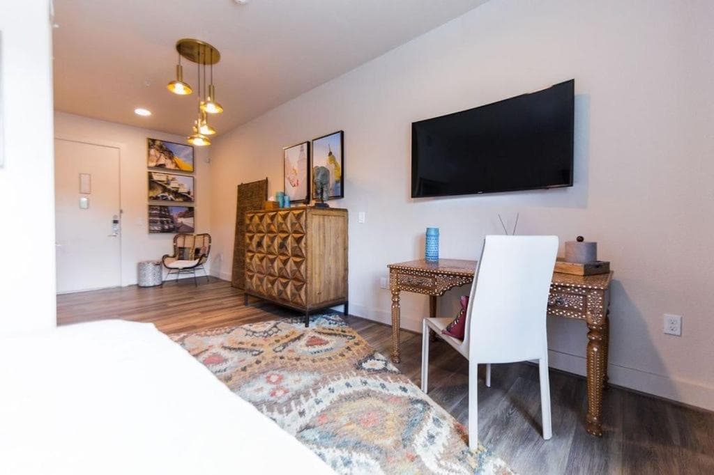 The Bishop Arts Hotel by Qresorts gallery photo in Dallas, TX — image 24