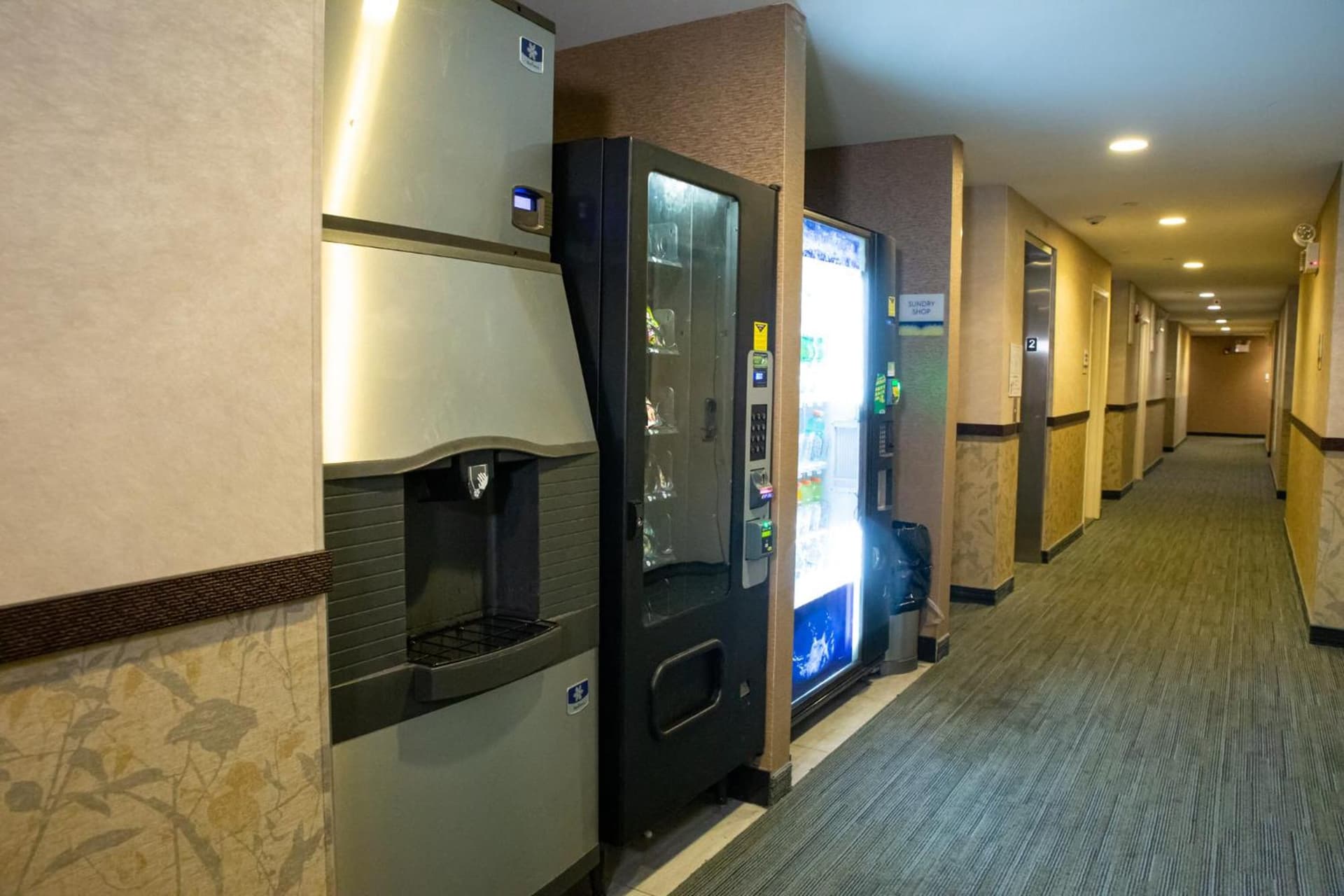 7 Days Hotel gallery photo in Bronx, NY — image 27