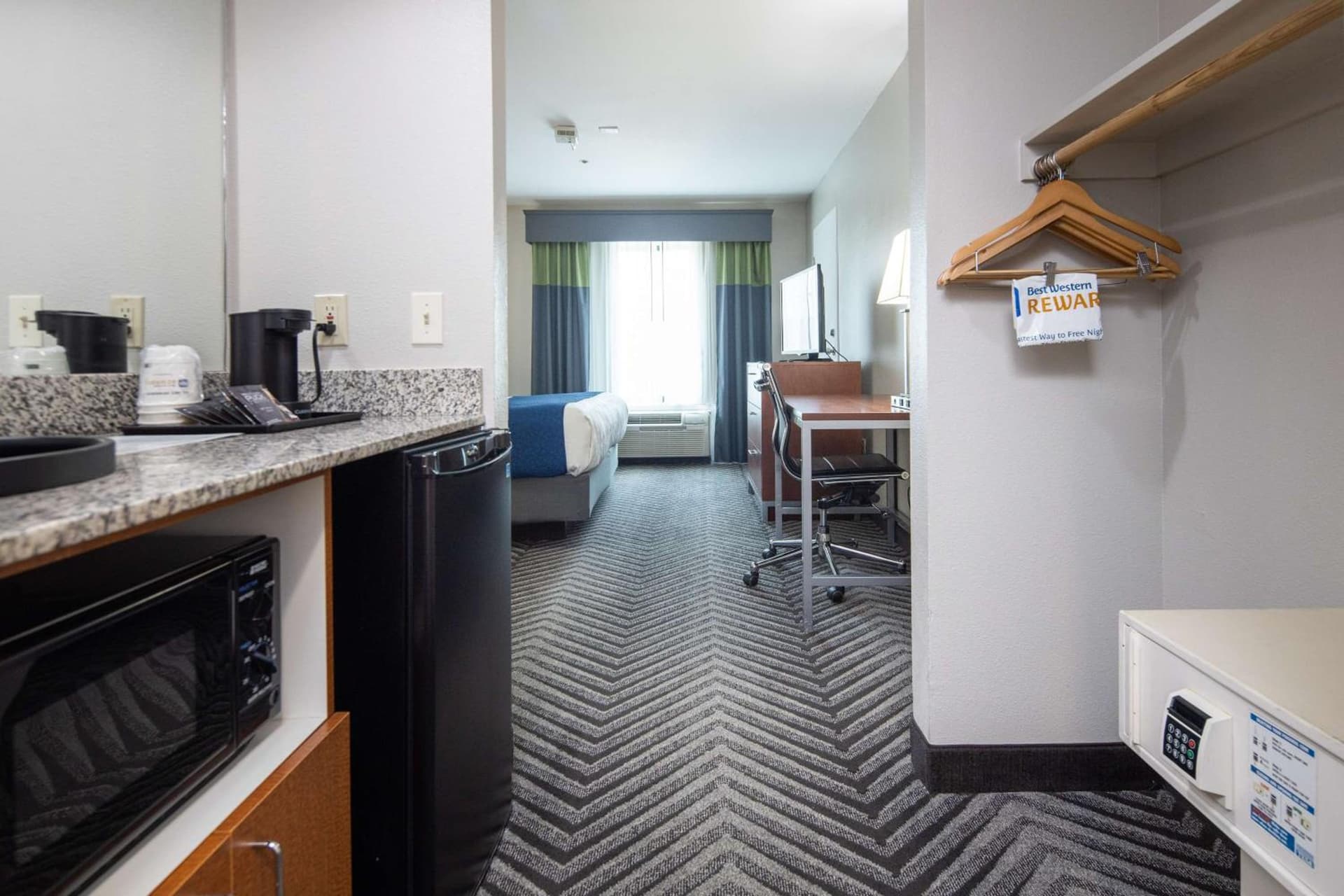 Best Western Inn & Suites San Mateo - San Francisco Airport gallery photo in San Mateo, CA — image 17