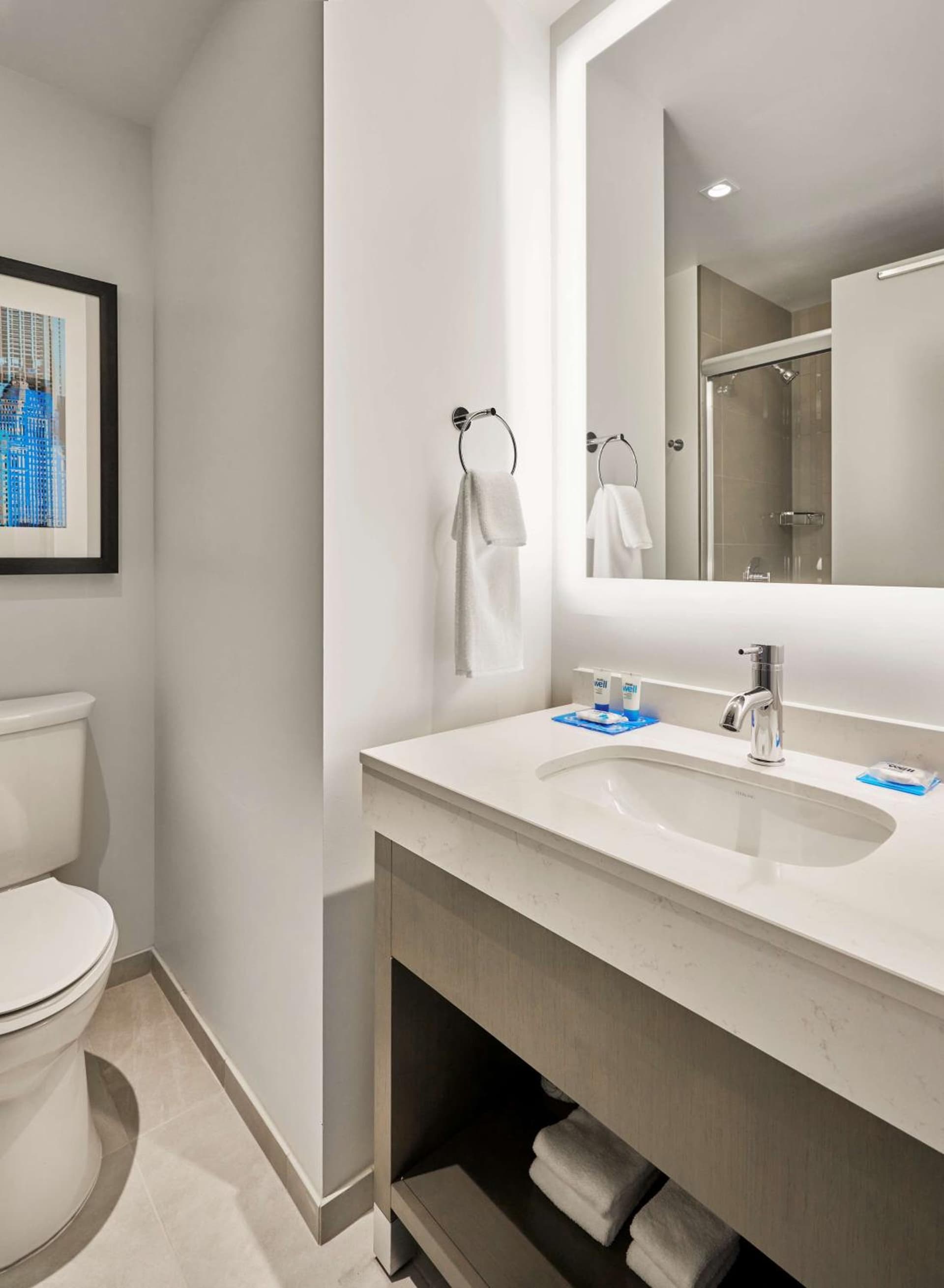 Hyatt House Chicago Medical/University District interior in Chicago, IL — gallery photo 2