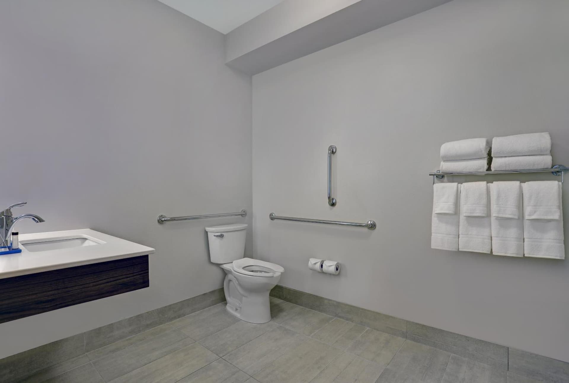 Holiday Inn Express & Suites - Lenexa - Overland Park Area by IHG gallery photo in Lenexa, KS — image 5