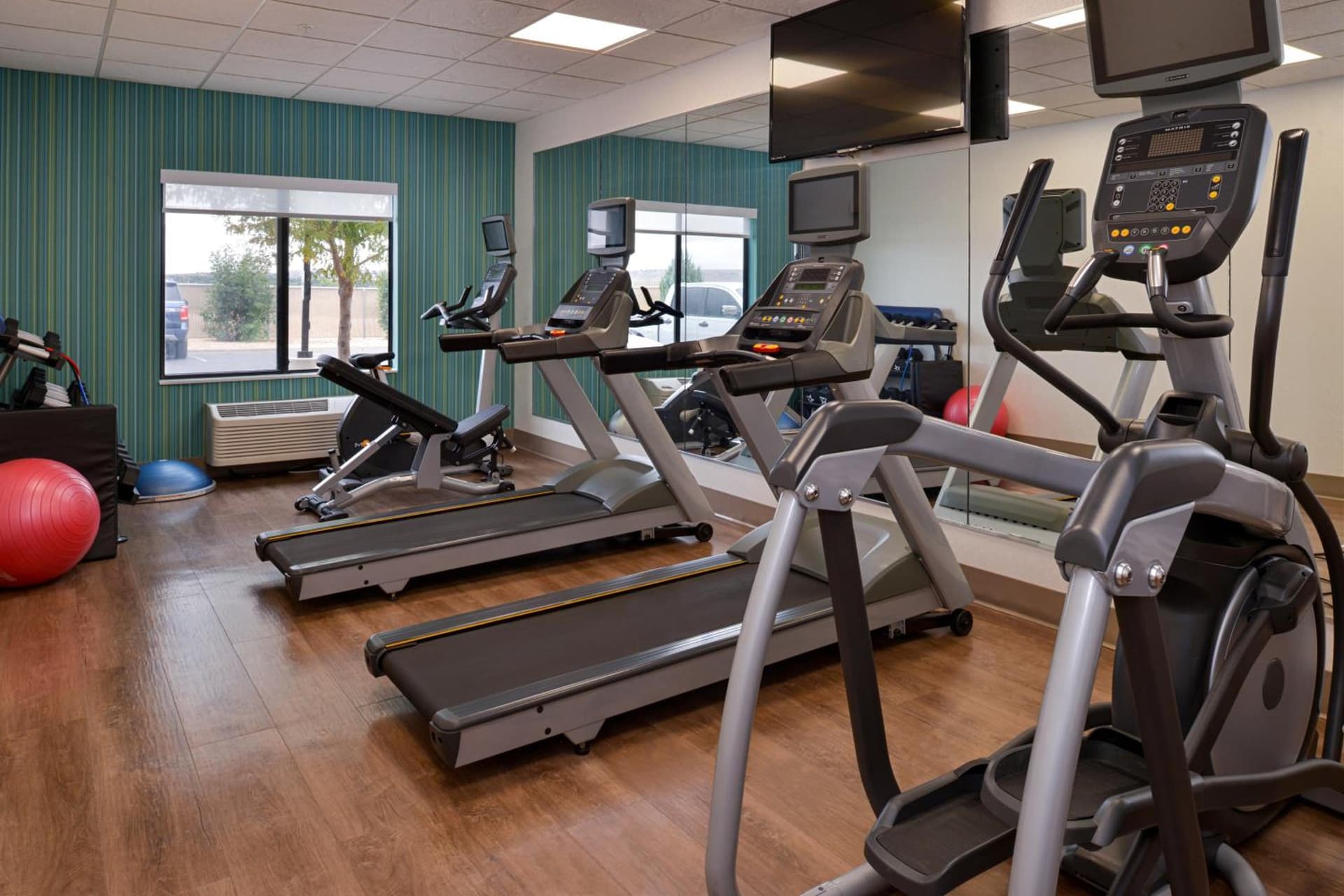 Holiday Inn Express & Suites Pueblo by IHG gallery photo in Pueblo, CO — image 47