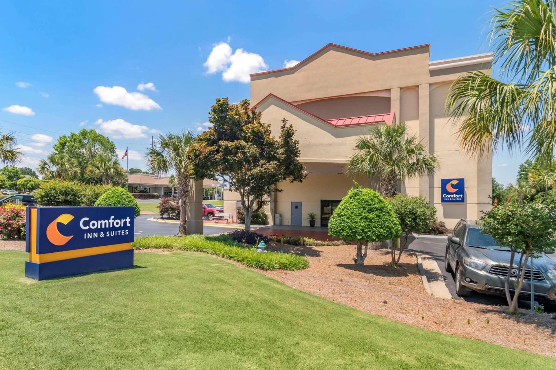 Comfort Inn & Suites Athens North interior in Athens, GA — gallery photo 2