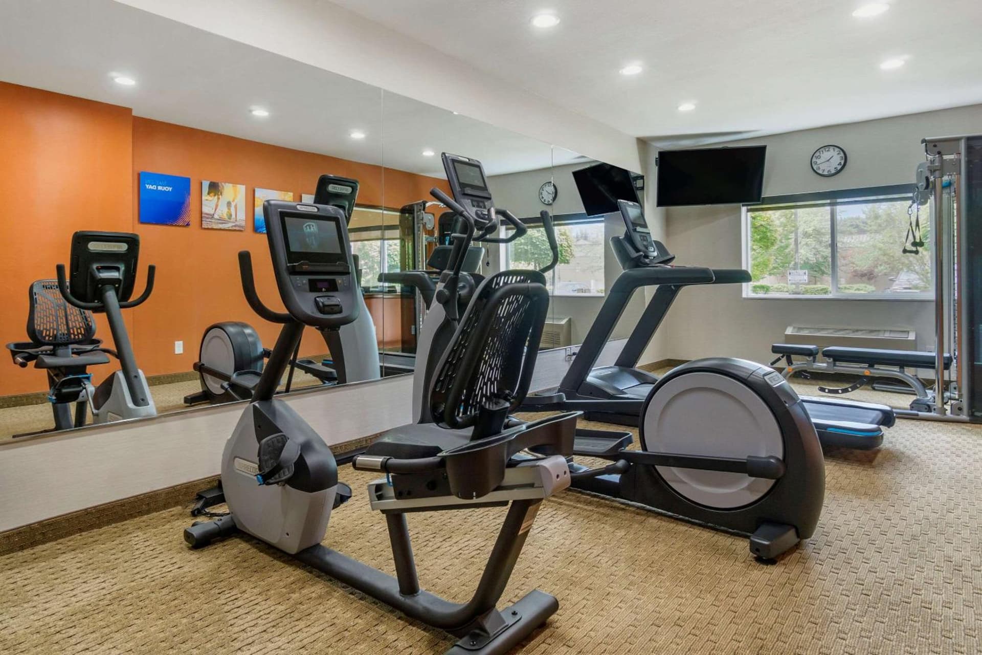 Comfort Inn & Suites Bothell - Seattle North property views in Bothell, WA — gallery photo 3