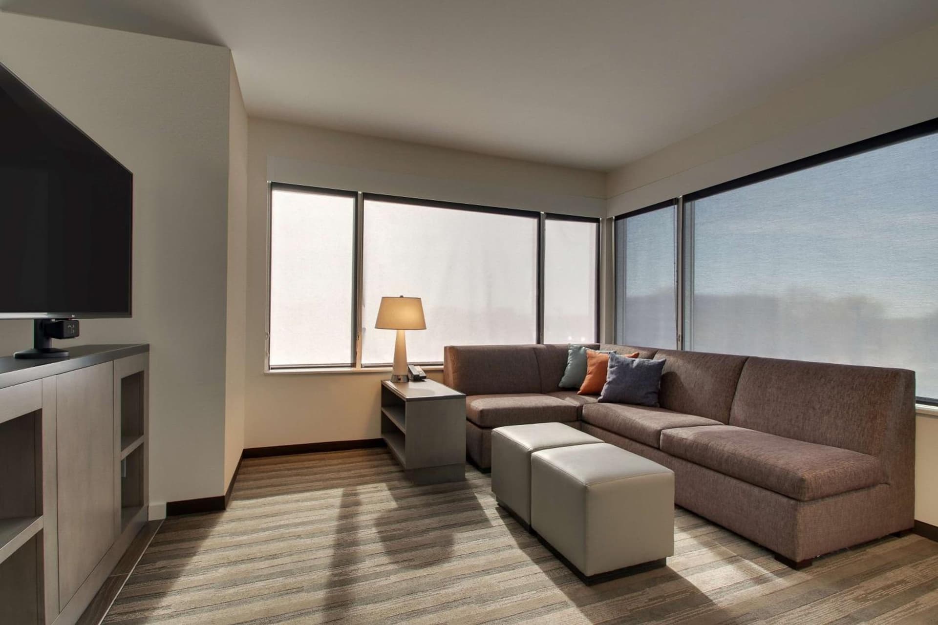 Hyatt House Oak Brook gallery photo in Oak Brook, IL — image 56