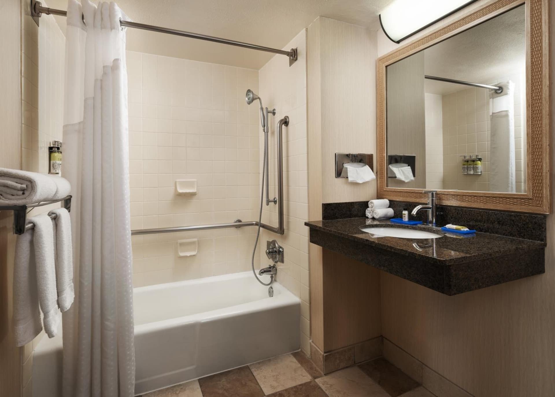Holiday Inn Express at Monterey Bay by IHG gallery photo in Seaside, CA — image 28