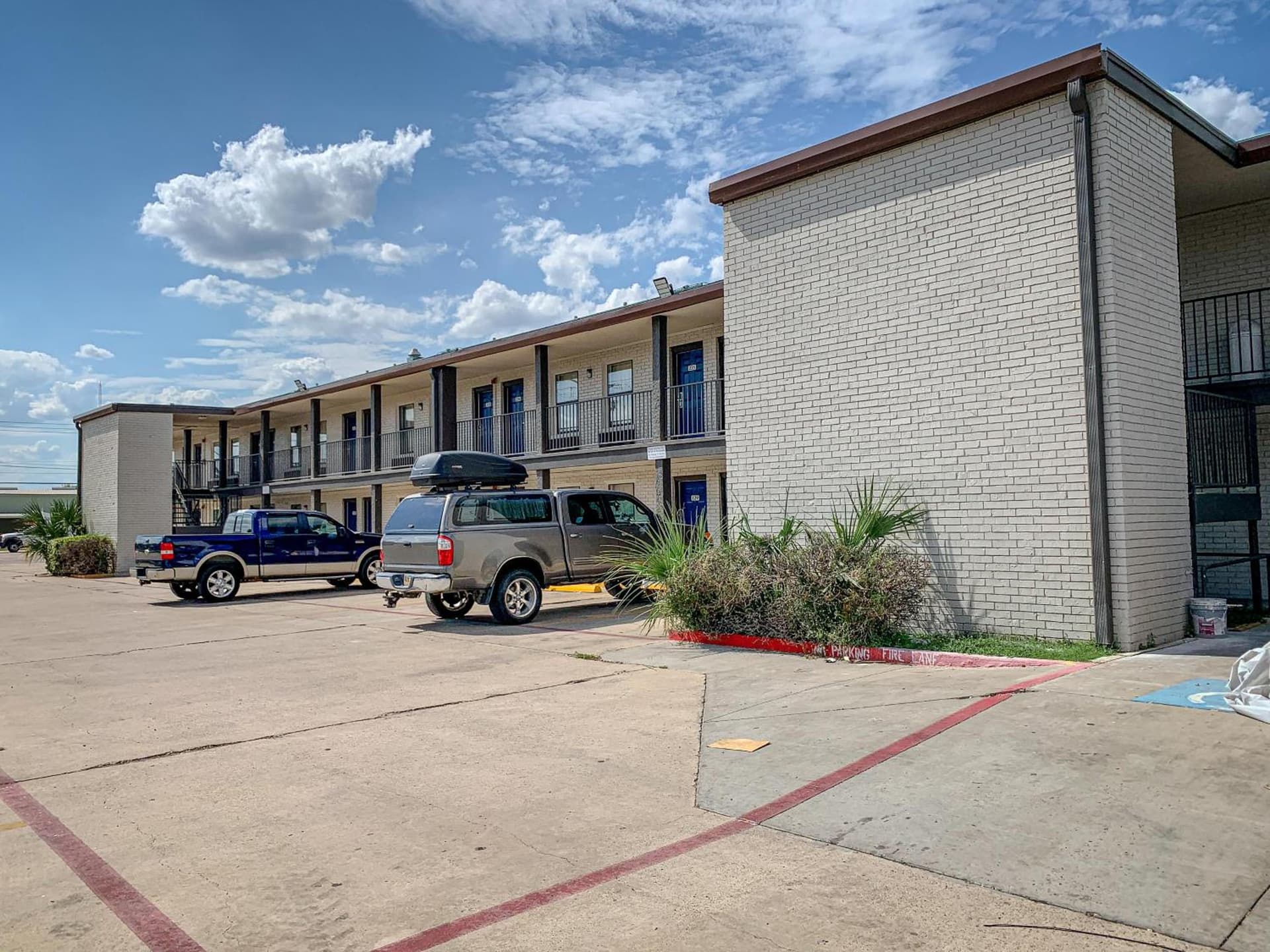Studio 6 Laredo, Tx - North I-35 gallery photo in Laredo, TX — image 32