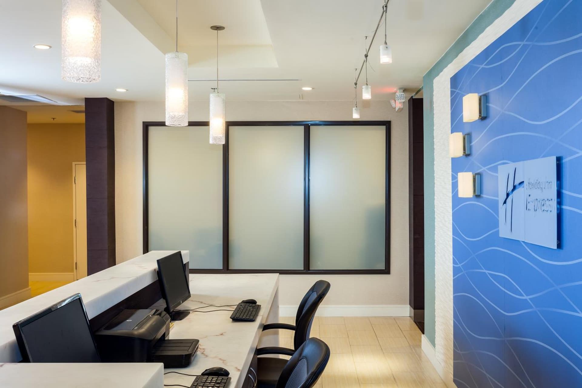 Holiday Inn Express at Monterey Bay by IHG gallery photo in Seaside, CA — image 18