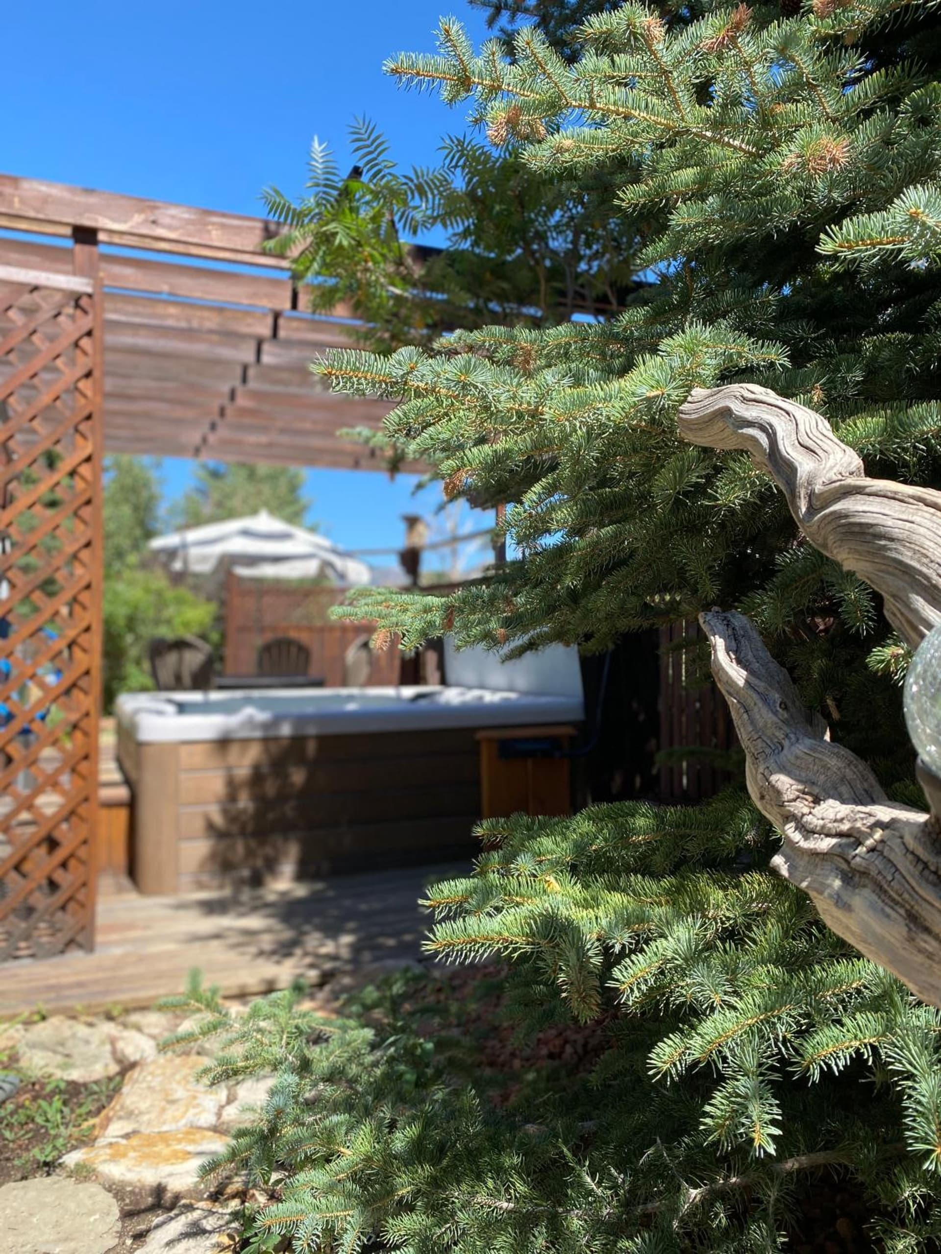 Browns Canyon Inn property views in Salida, CO — gallery photo 3