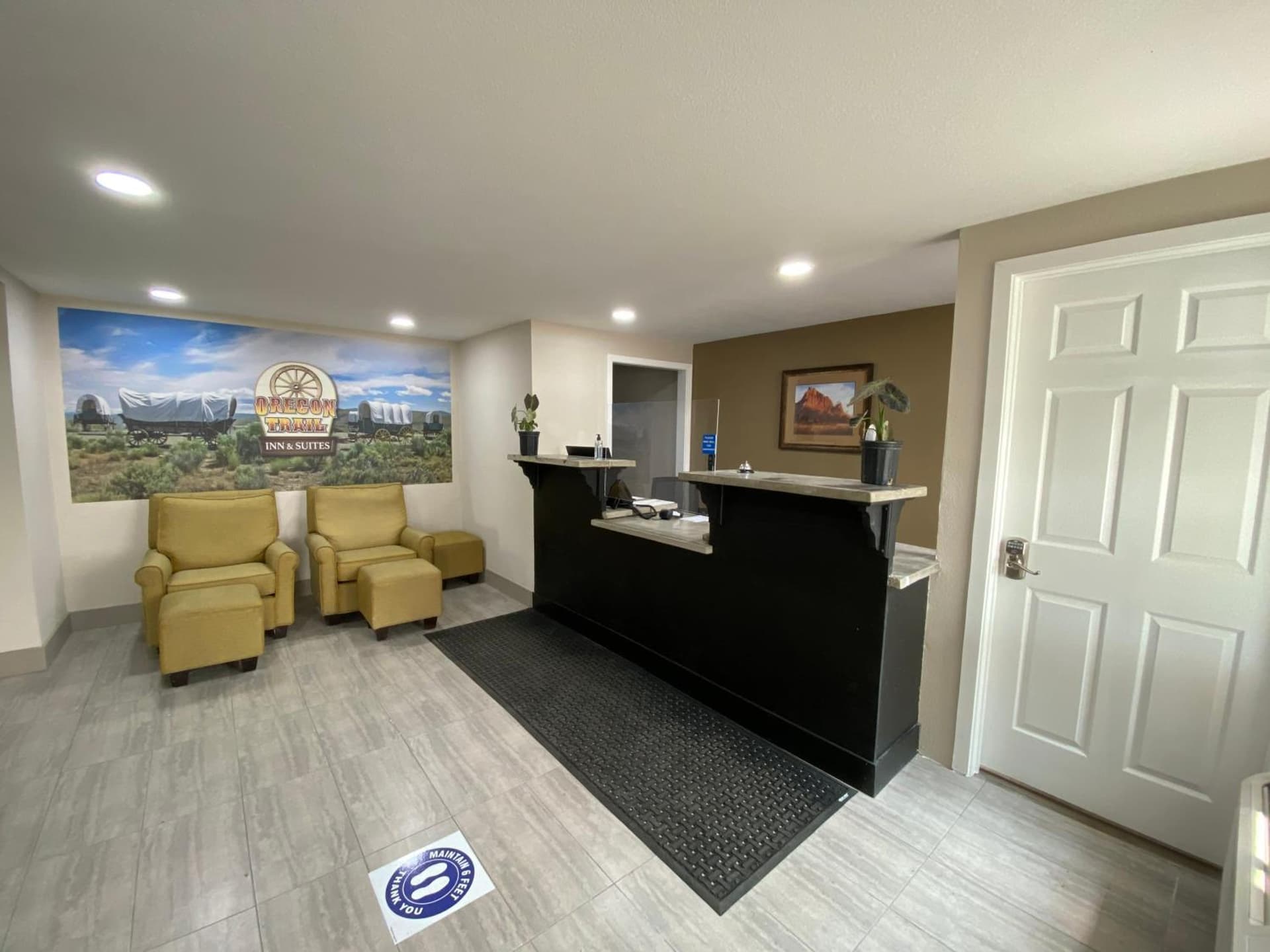 Oregon Trail Inn and Suites property views in Lakeview, OR — gallery photo 3