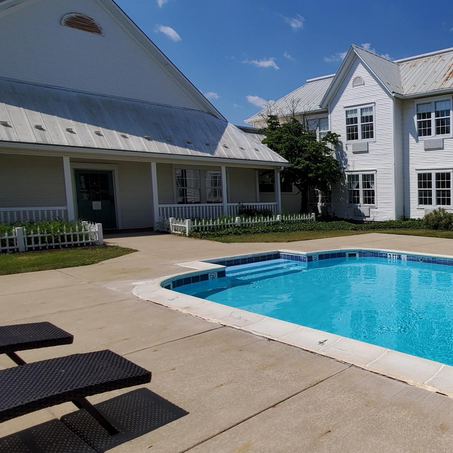 Amish Inn interior in Nappanee, IN — gallery photo 2