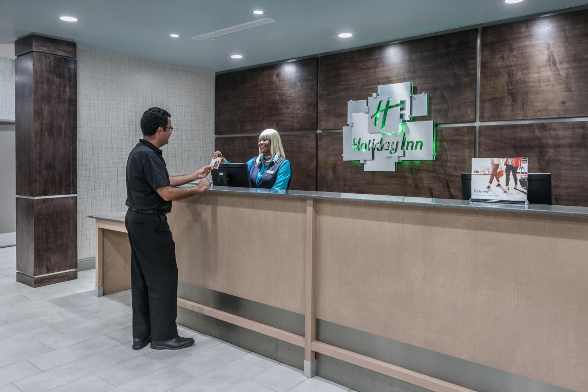 Holiday Inn - Beaumont East-Medical Ctr Area by IHG interior in Beaumont, TX — gallery photo 2