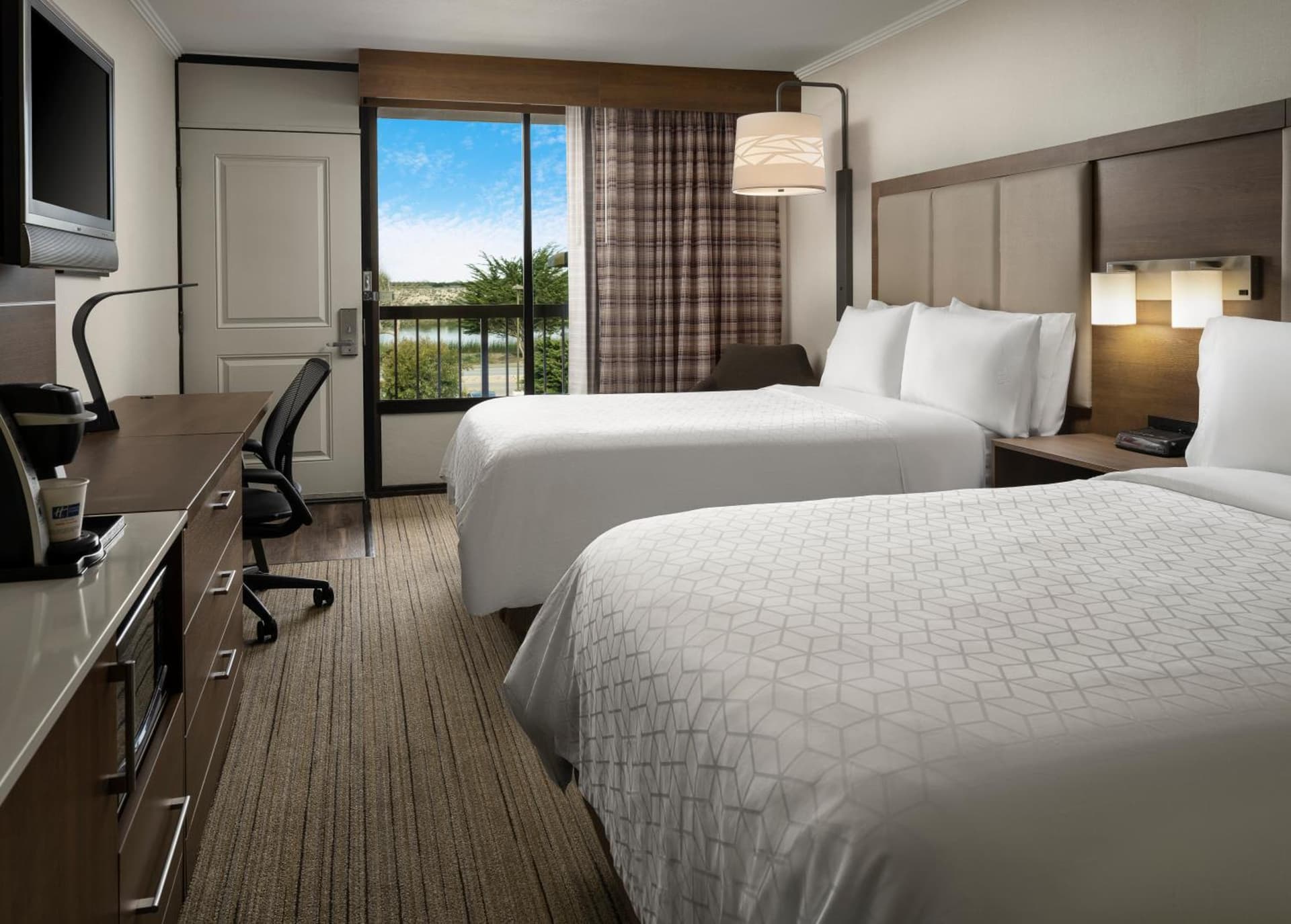 Holiday Inn Express at Monterey Bay by IHG gallery photo in Seaside, CA — image 13