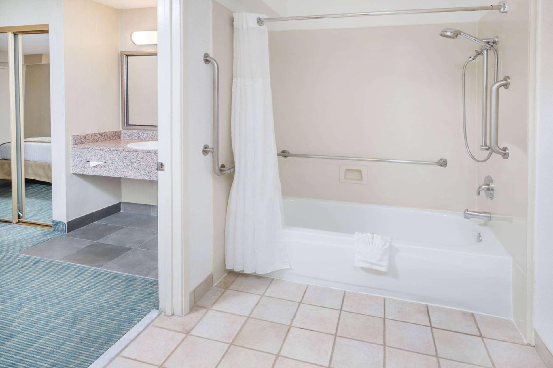 Wyndham Garden San Diego near SeaWorld gallery photo in San Diego, CA — image 6