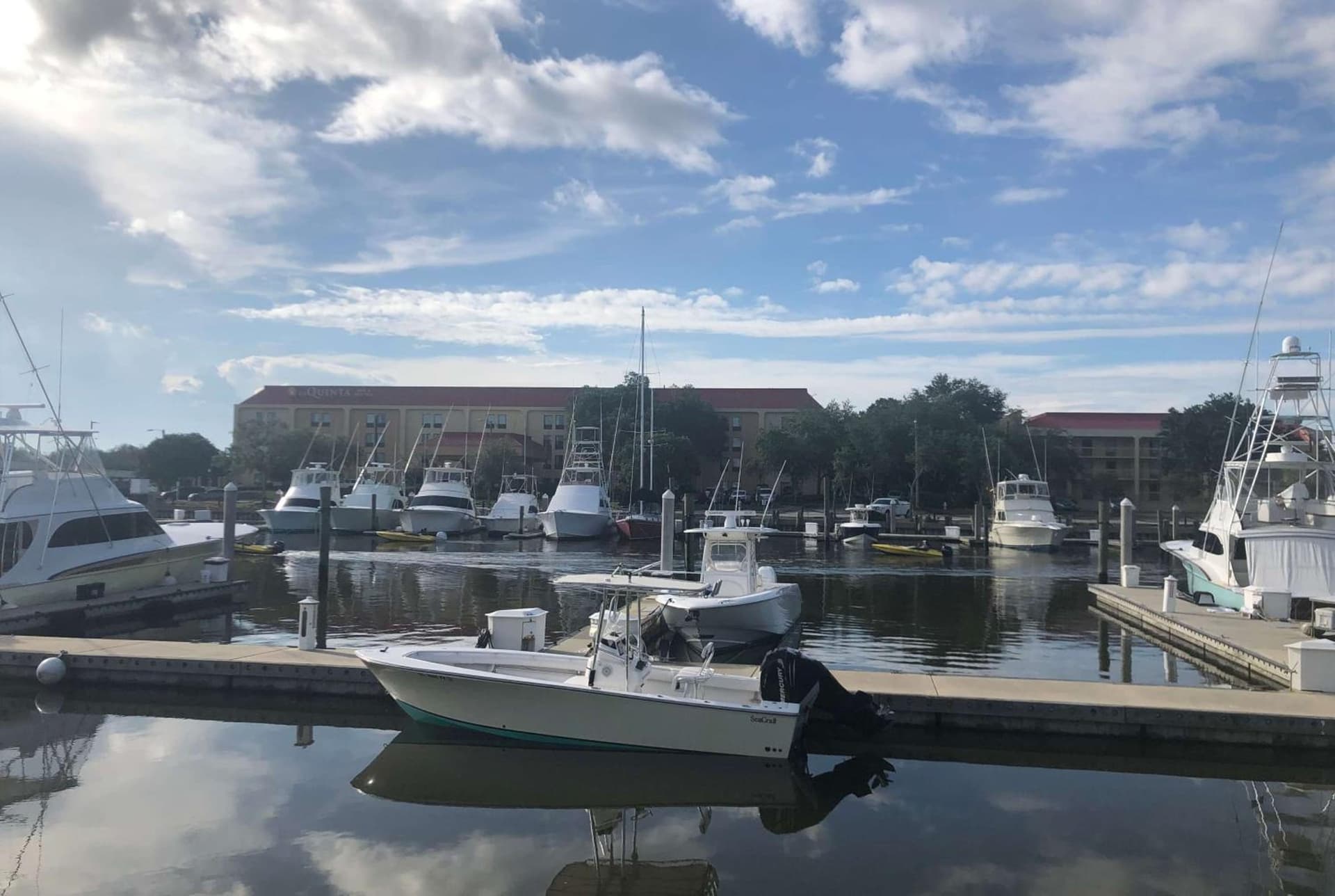 La Quinta Inn & Suites by Wyndham Charleston Riverview gallery photo in Charleston, SC — image 6