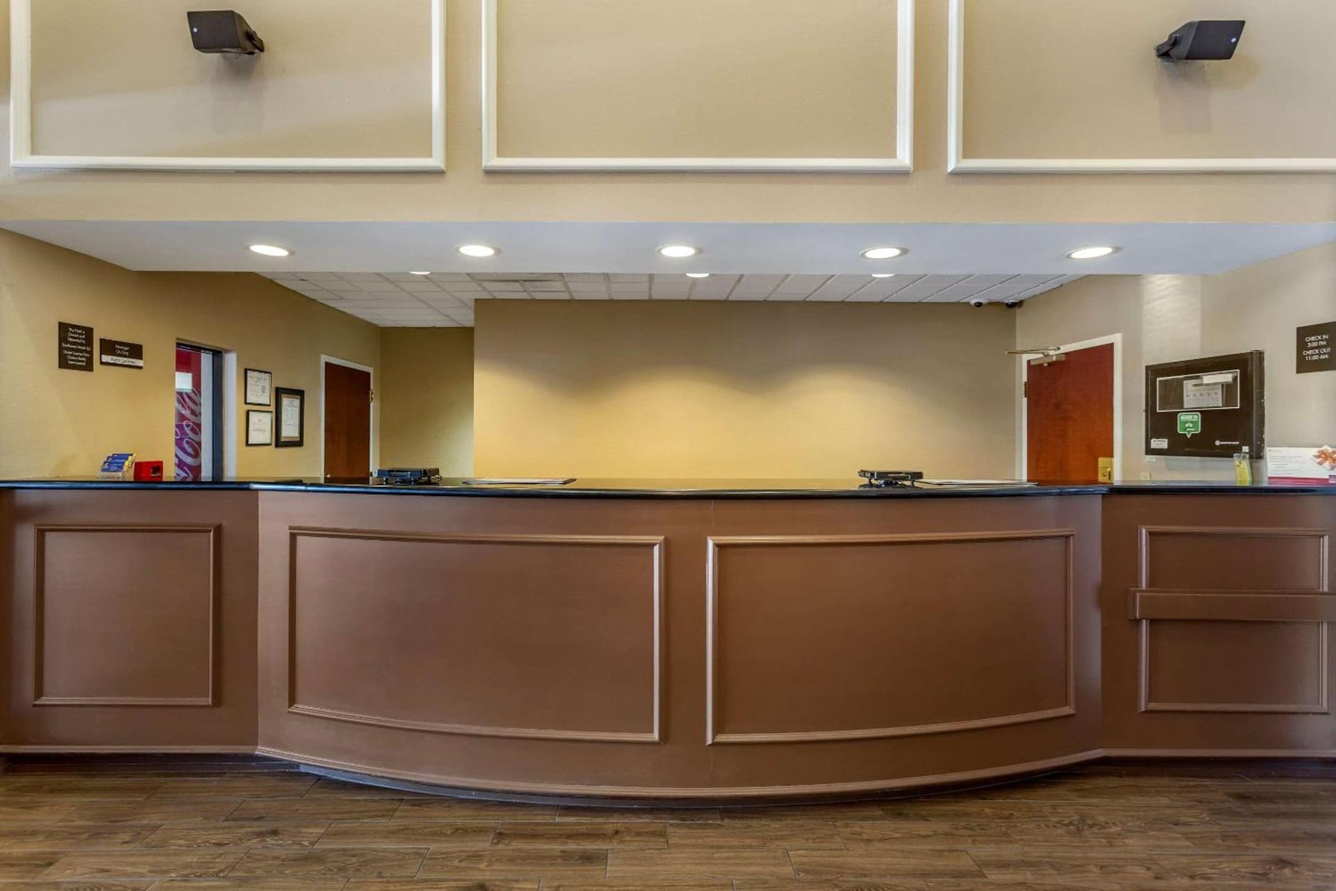 Comfort Suites Southaven - Memphis South interior in Southaven, MS — gallery photo 2