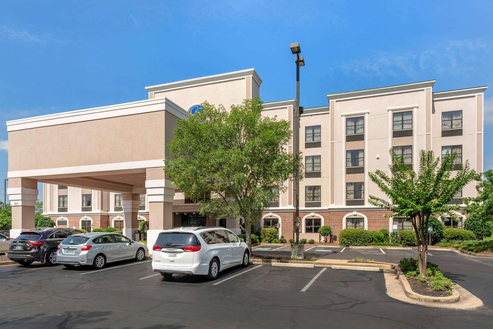 Comfort Suites Southaven - Memphis South featured exterior or lobby in Southaven, MS — similar hotel