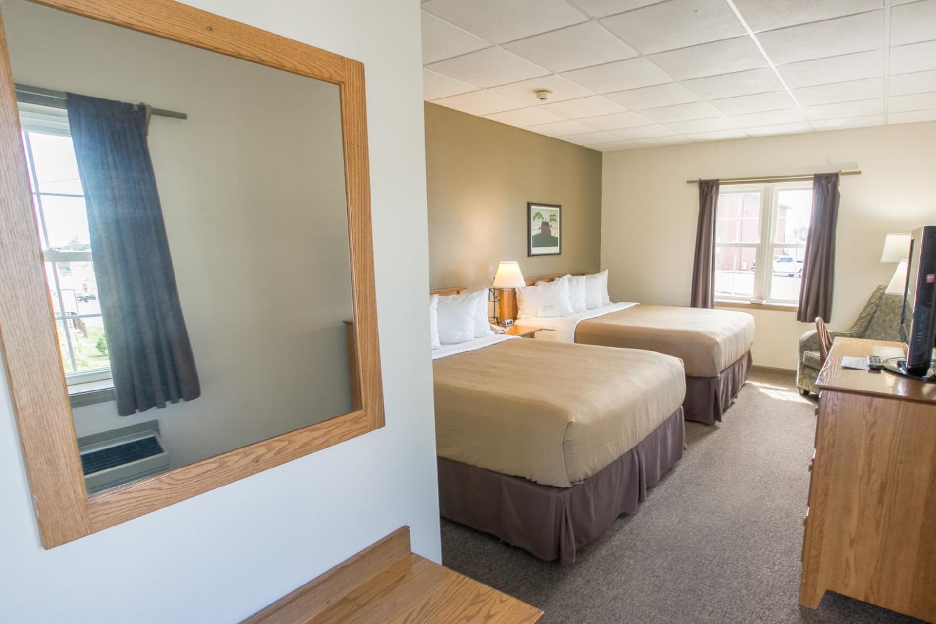 Lodging on the Square gallery photo in Berlin, OH — image 18