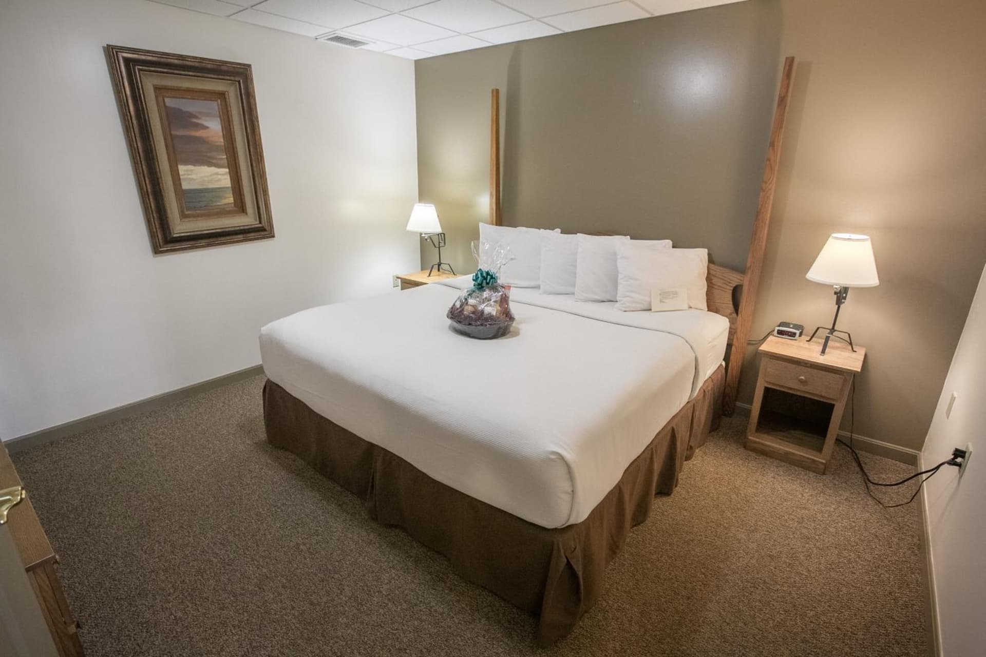 Lodging on the Square gallery photo in Berlin, OH — image 55