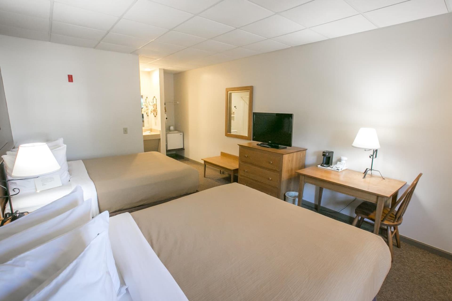 Lodging on the Square gallery photo in Berlin, OH — image 82