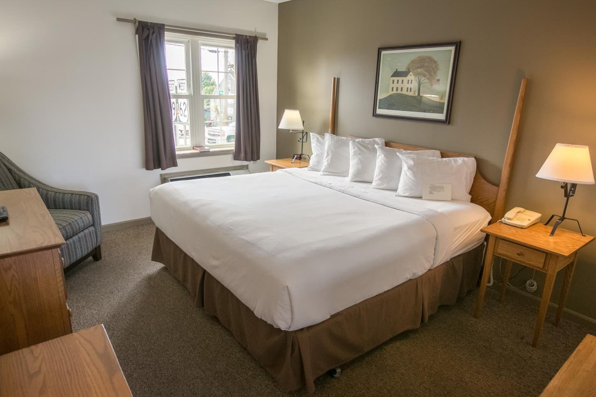Lodging on the Square gallery photo in Berlin, OH — image 15