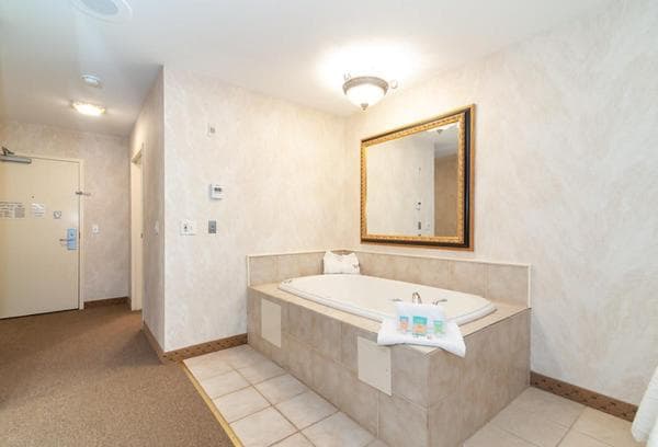 Bellissimo Hotel, Trademark by Wyndham Near Foxwoods Casino gallery photo in North Stonington — image 50