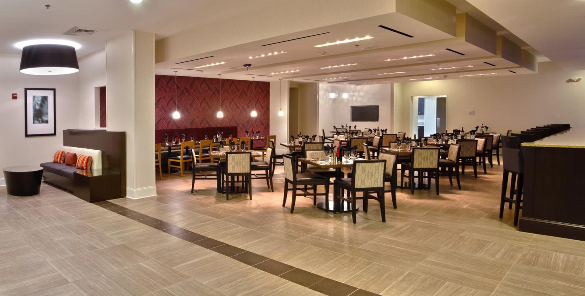 Holiday Inn Charlotte Airport by IHG gallery photo in Charlotte, NC — image 5