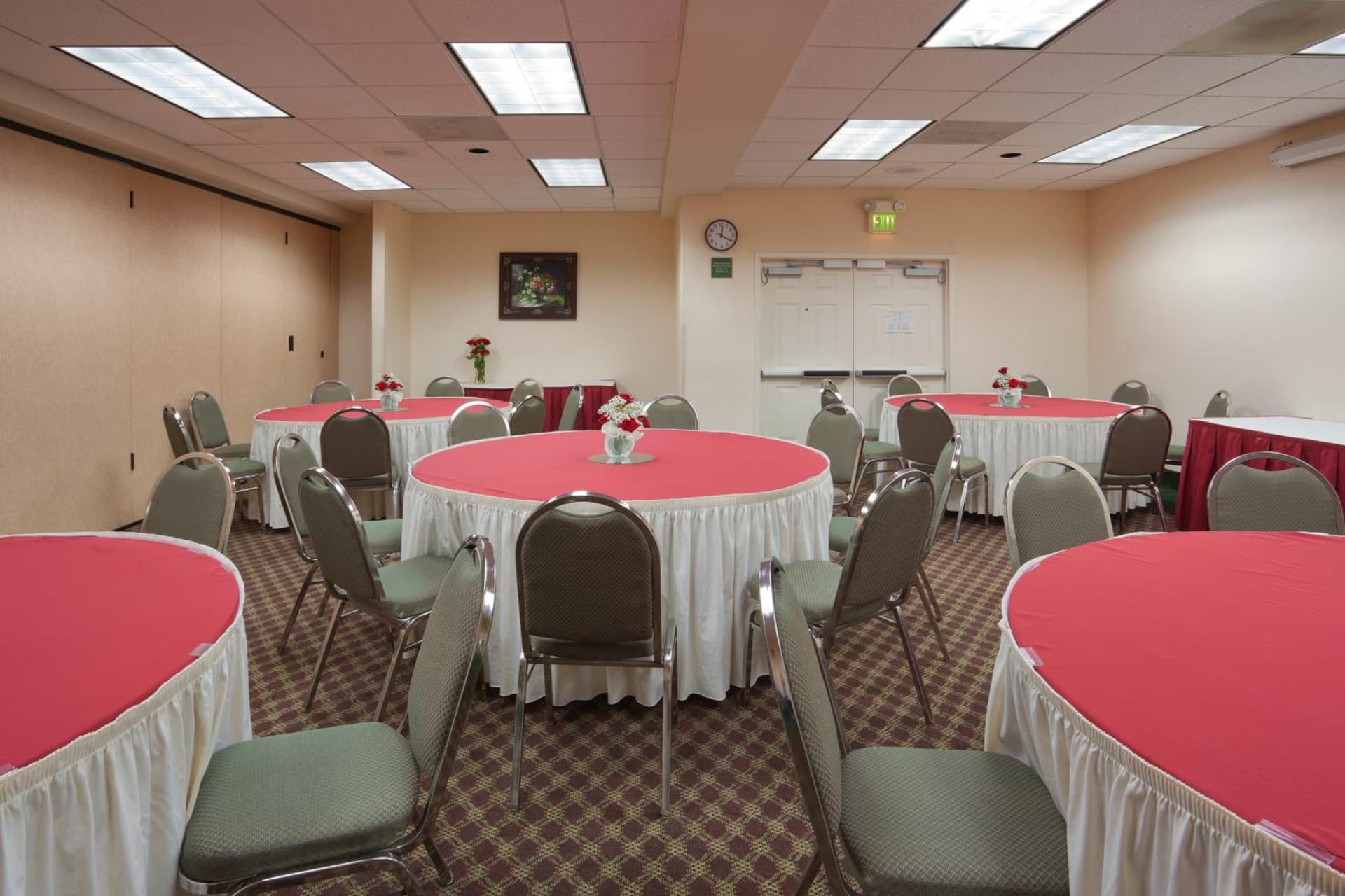 Holiday Inn Express & Suites Tracy by IHG gallery photo in Tracy, CA — image 8