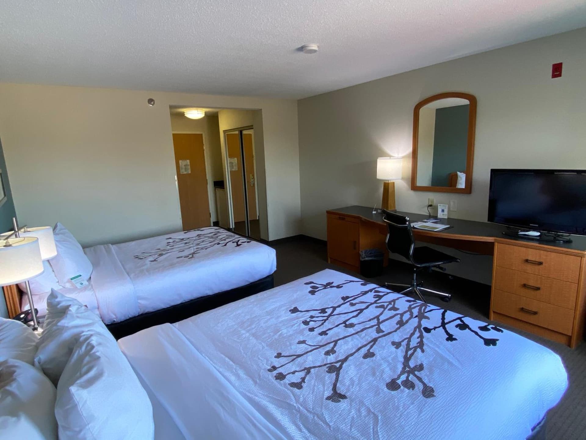 Sleep Inn & Suites Davenport - Quad Cities gallery photo in Bettendorf, IA — image 18